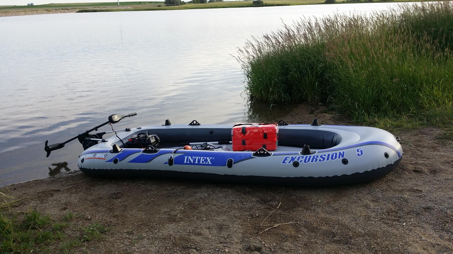 INTEX 68324EP Excursion 4 Inflatable Boat Set: Includes Deluxe 54in Boat Oars and High-Output Pump – Adjustable Seats with Backrest – Fishing Rod Holders – 4-Person – 1100lb Weight Capacity Customer Review INTEX 68324EP Excursion 4 Inflatable Boat Set: Includes Deluxe 54in Boat Oars and High-Output Pump – Adjustable Seats with Backrest – Fishing Rod Holders – 4-Person – 1100lb Weight Capacity - Customer Photo 1