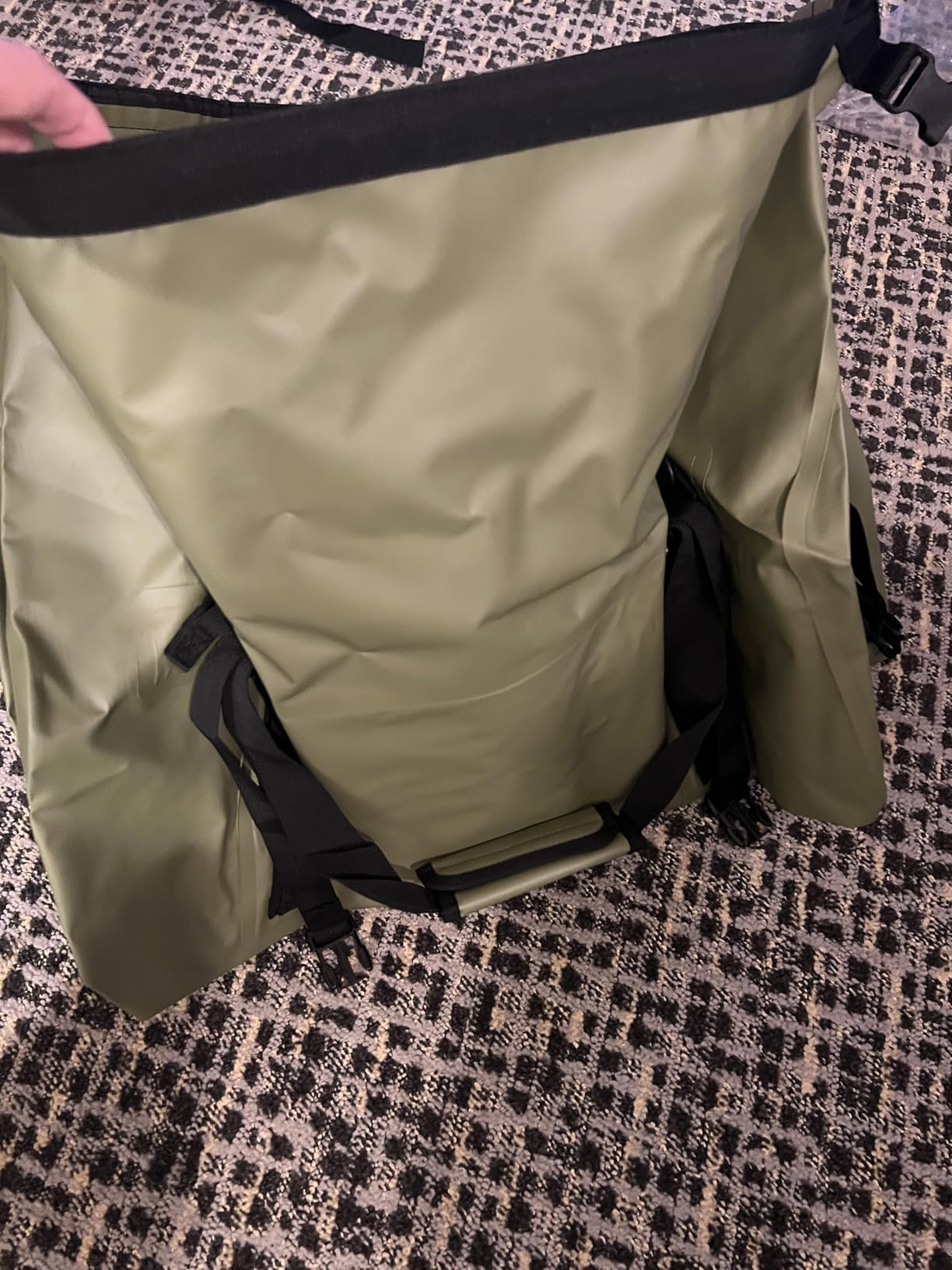 80L Dry Bag Large Waterproof Bag Roll-Top Heavy Duty Fishing Duffel Bag with Durable Straps & Handles for Kayaking Paddle boarding Boating Rafting Fishing Customer Review 80L Dry Bag Large Waterproof Bag Roll-Top Heavy Duty Fishing Duffel Bag with Durable Straps & Handles for Kayaking Paddle boarding Boating Rafting Fishing - Customer Photo 2