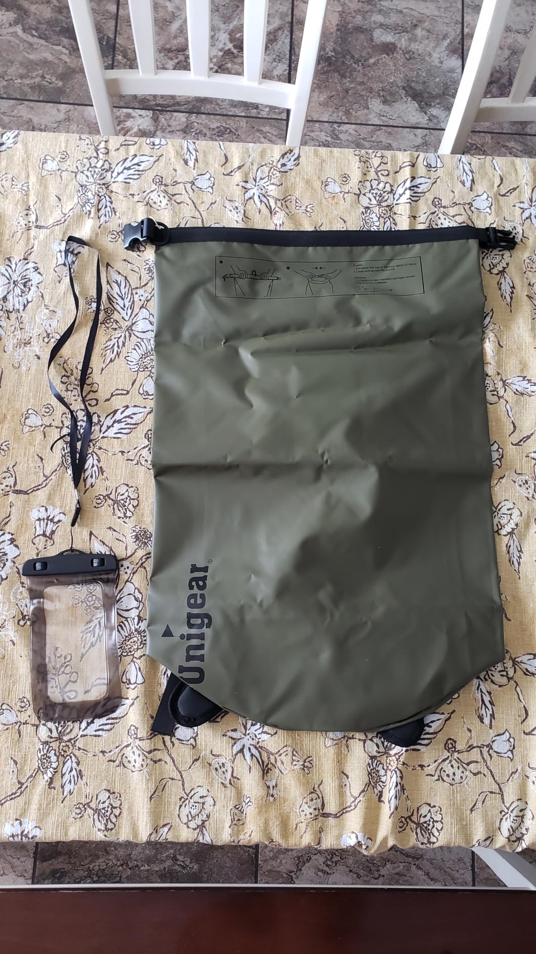 Unigear Dry Bag Waterproof, 2L/5L/10L/20L/30L/40L Floating and Lightweight Bags for Kayaking, Boating, Fishing, Swimming and Camping with Waterproof Phone Case - Customer Photo 1