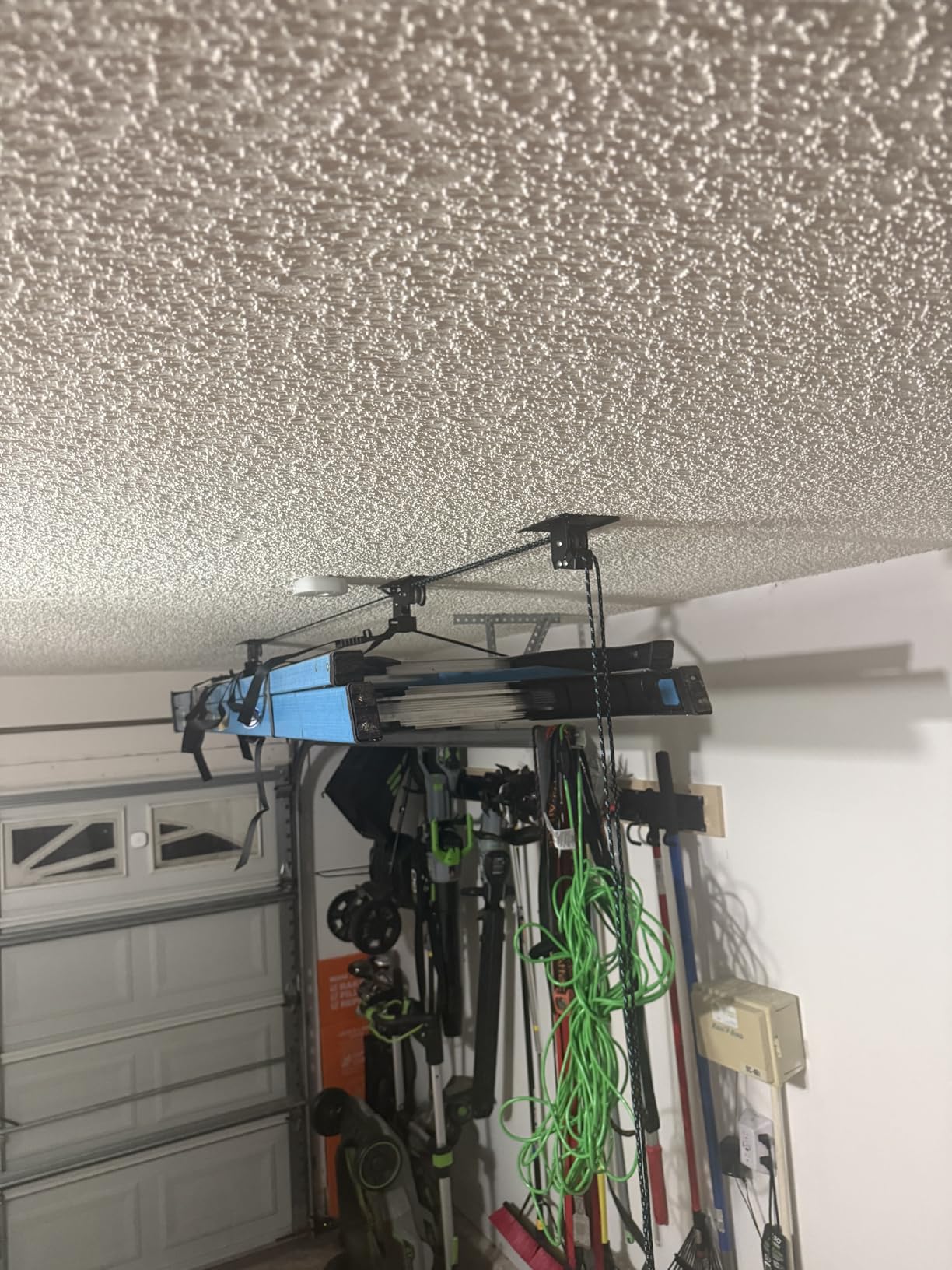Teal Triangle Pulley Hoist for Kayaks, Canoes, and Paddleboards - Heavy Duty Garage Storage Lift - Kayak Hanger Holds 150 lbs and Fits 10-14 ft Tall Garage Ceilings customer photo 2