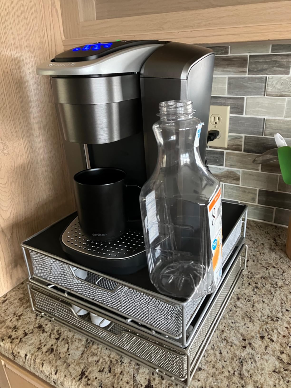 Keurig K-Elite Single Serve K-Cup Pod Coffee Maker, with Strength and Temperature Control, Iced Coffee Capability, 8 to 12oz Brew Size, Programmable, Brushed Silver customer photo 1