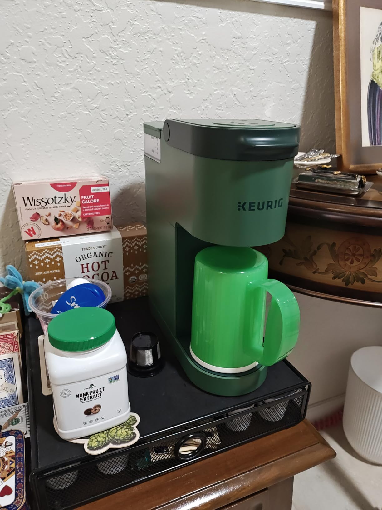 Keurig K-Mini Single Serve K-Cup Pod Coffee Maker, 6 to 12oz Brew size, with Cord Storage, Perfect for Small Spaces, Black customer photo 1