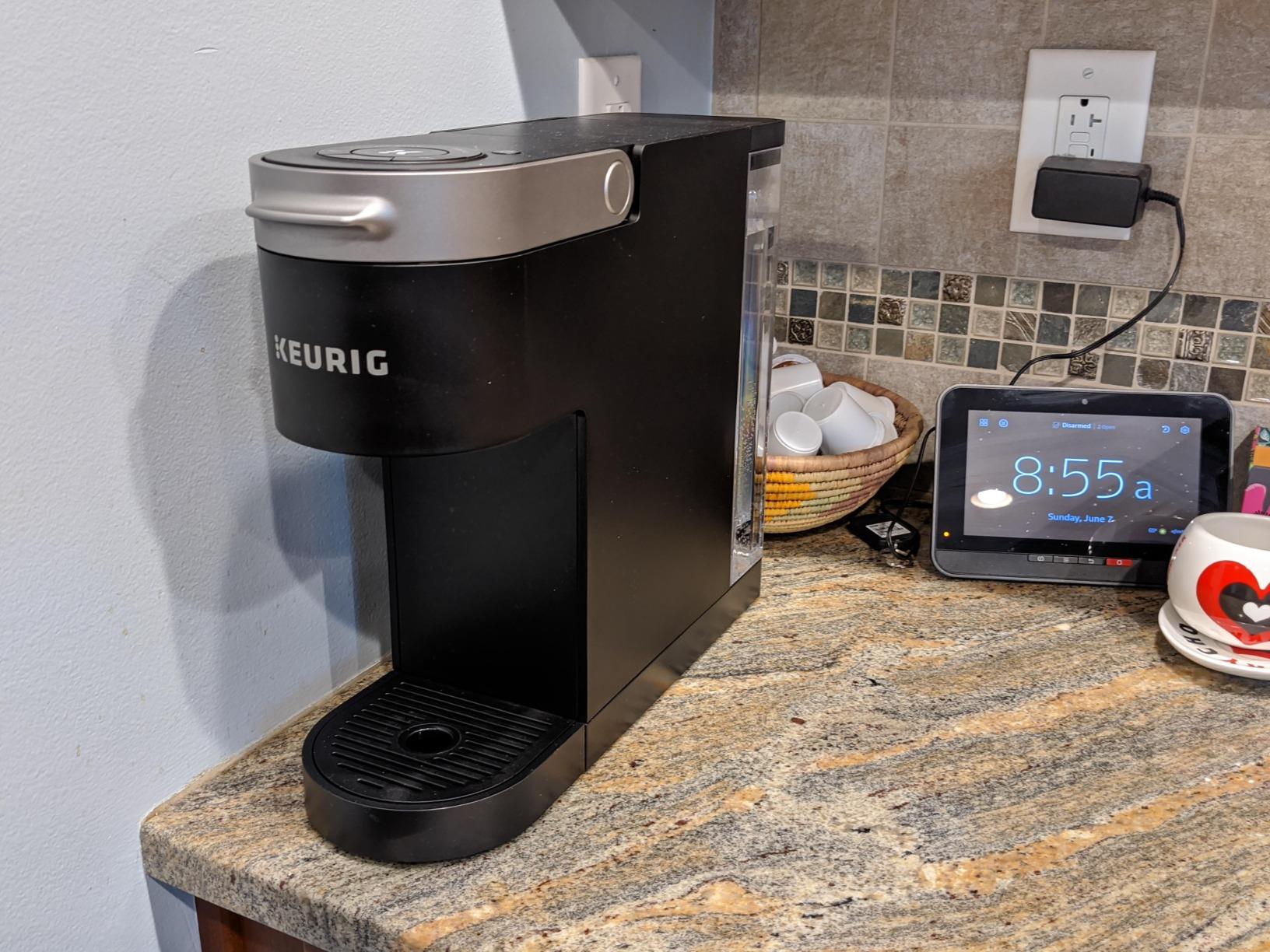 Keurig K-Slim Single Serve K-Cup Pod Coffee Maker, Multistream Technology, 3 Brew Sizes, Slim and Sleek Design, 46oz Removable Reservoir, Black customer photo 2