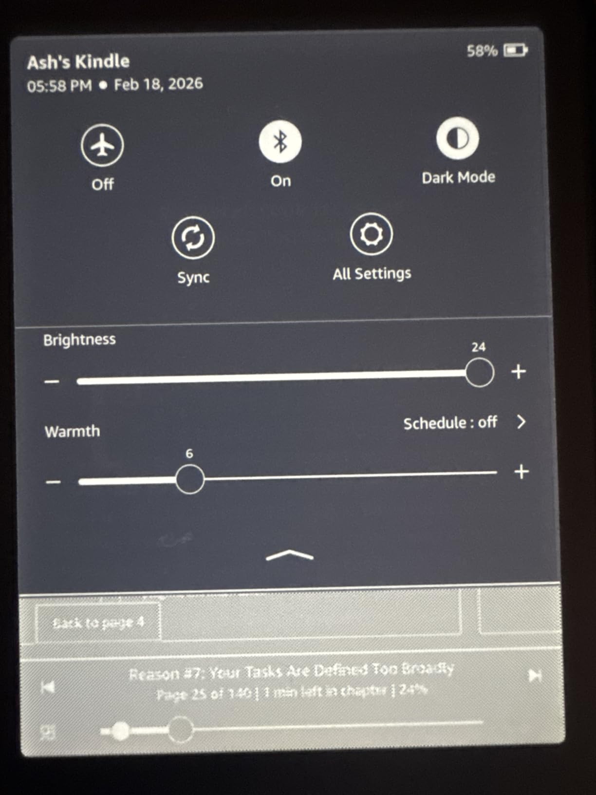 Amazon Kindle Paperwhite Signature Edition 32GB (newest model) – 20% faster with auto-adjusting front light, wireless charging, and weeks of battery life – Metallic Black customer photo 1
