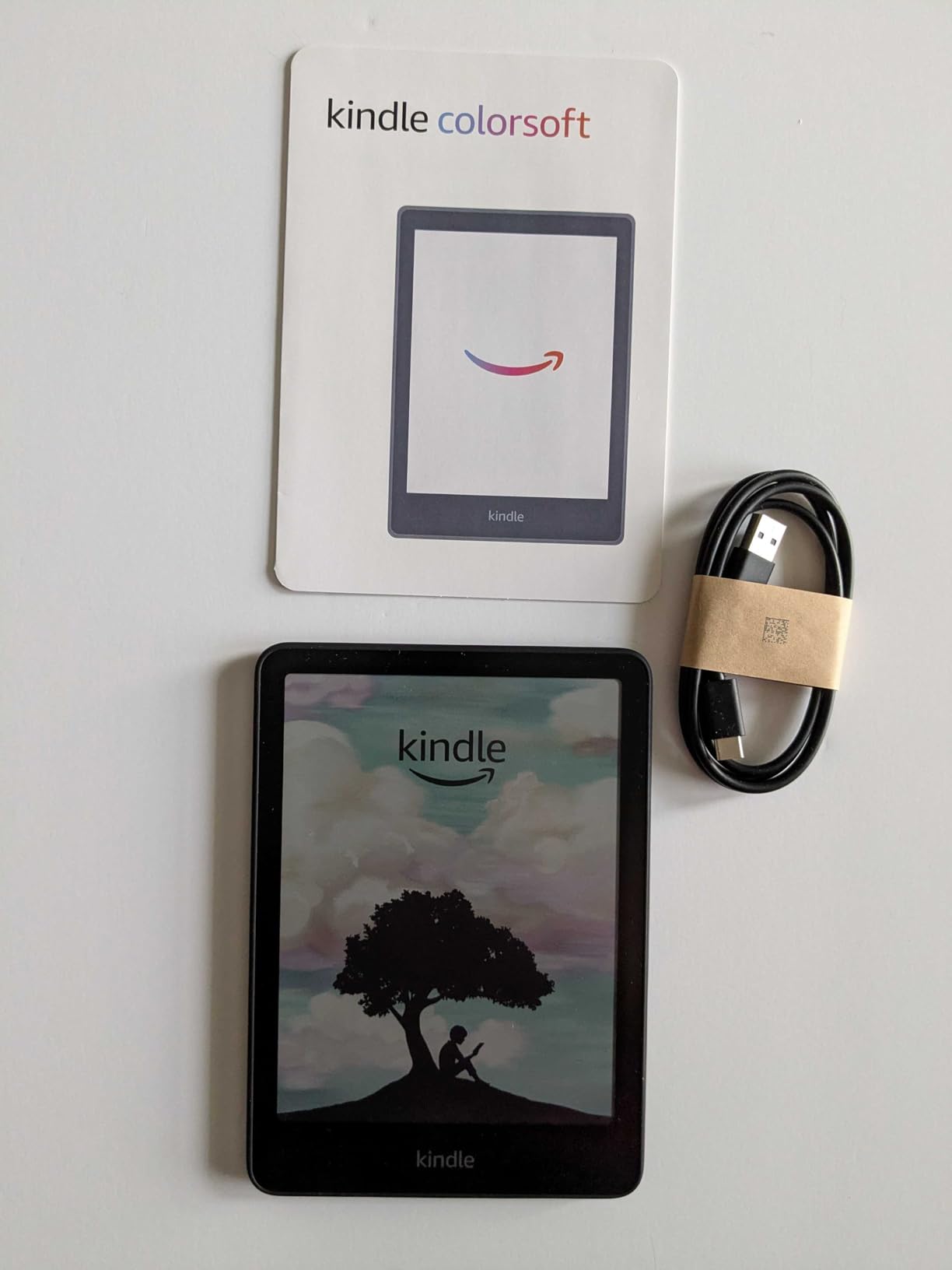 Amazon Kindle Colorsoft 16 GB (2024 model) – With color display that brings covers and content to life, now highlight in color – No Ads – Black customer photo 2