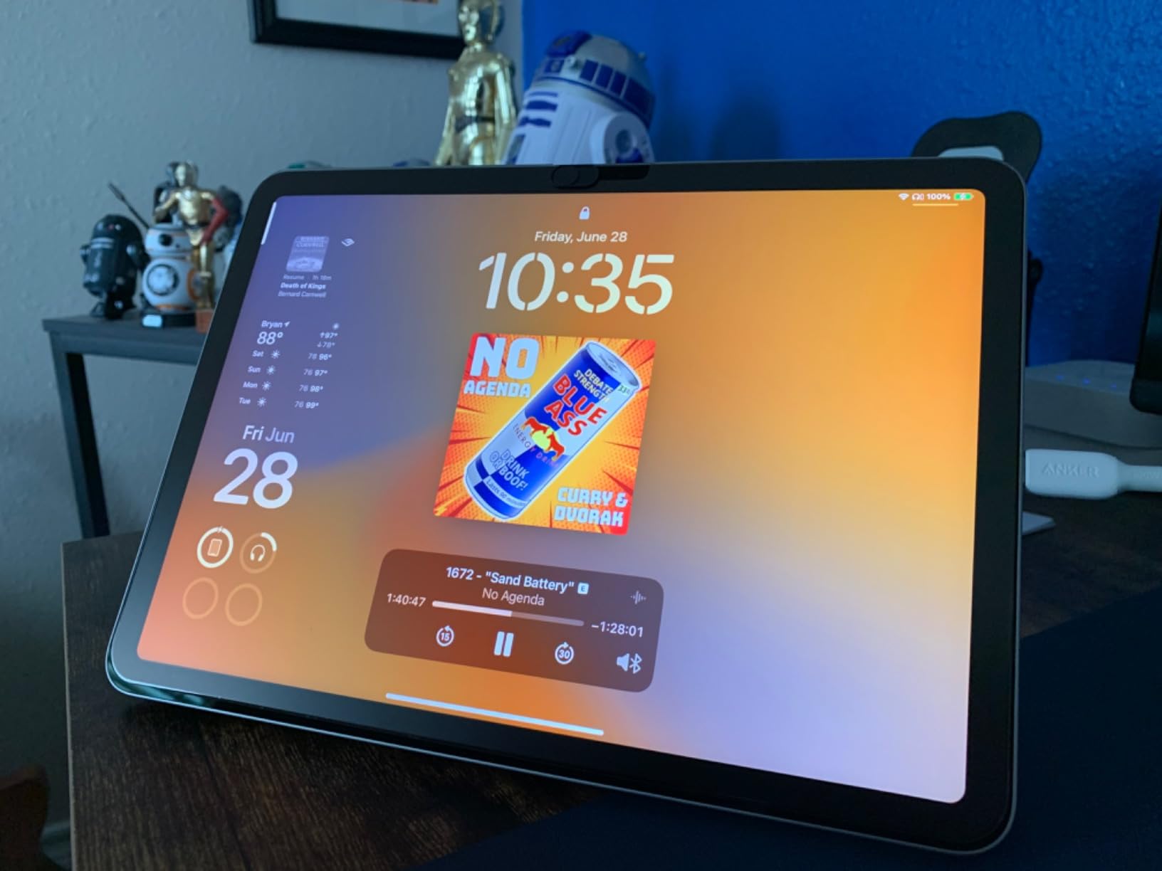 Apple iPad Air 11-inch (M2): Built for Apple Intelligence, Liquid Retina Display, 256GB, 12MP Front/Back Camera, Wi-Fi 6E, Touch ID, All-Day Battery Life - Purple customer photo 2