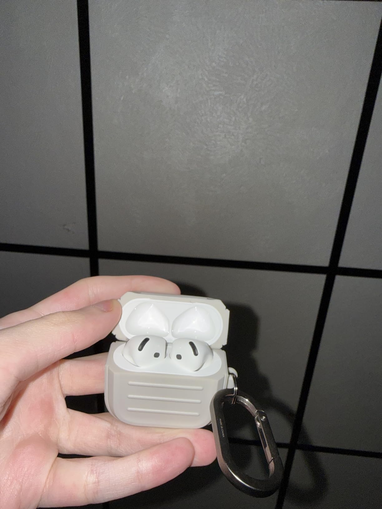 Apple AirPods 4 Wireless Earbuds customer photo 1