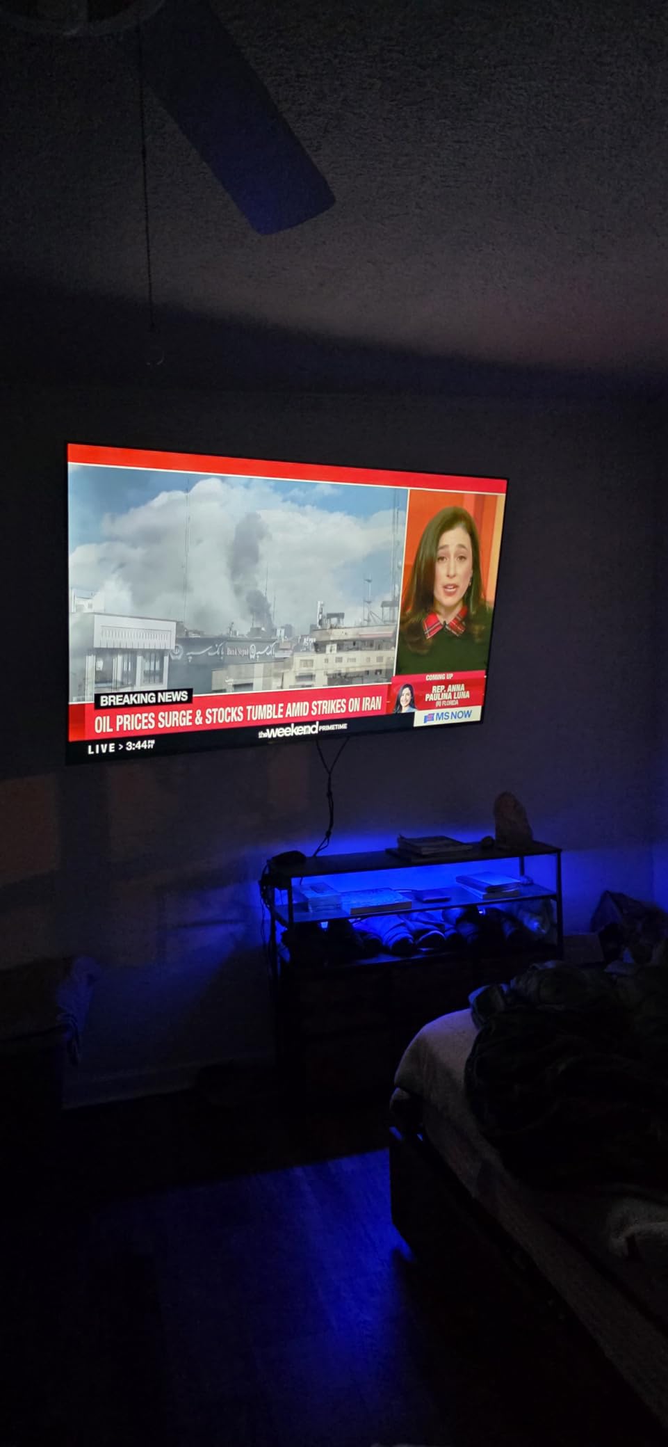 Samsung 55-Inch Class Crystal UHD U8000F 4K Smart TV (2025 Model) Endless Free Content, Crystal Processor 4K, MetalStream Design, Knox Security, Compatible with Alexa customer photo 2