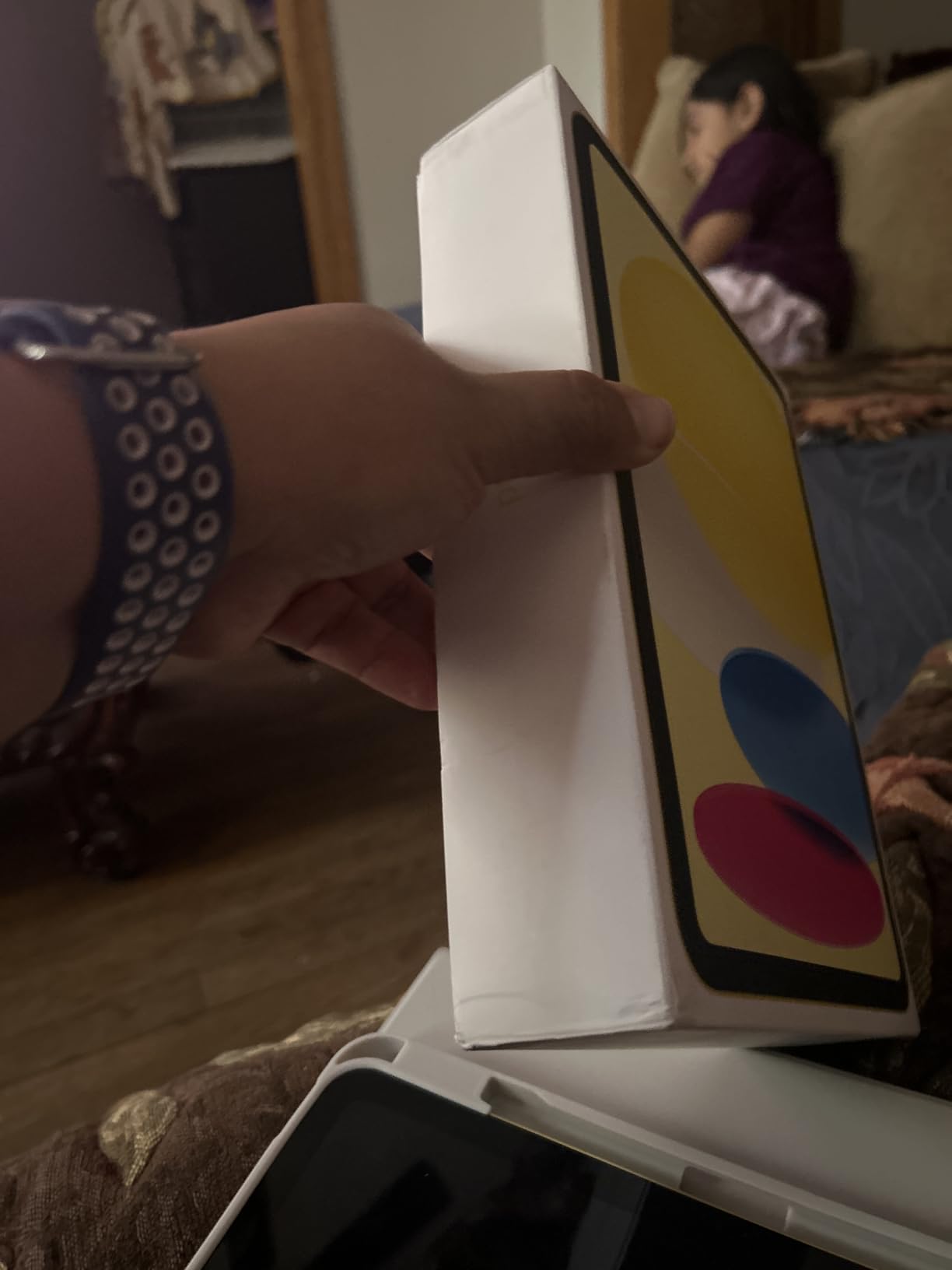 Apple iPad 11-inch: A16 chip, 11-inch Model, Liquid Retina Display, 128GB, Wi-Fi 6, 12MP Front/12MP Back Camera, Touch ID, All-Day Battery Life - Blue customer photo 2