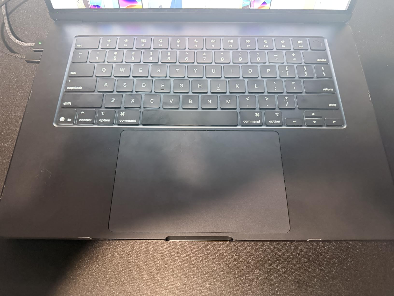 Apple 2025 MacBook Air 15-inch Laptop with M4 chip: Built for Apple Intelligence, 15.3-inch Liquid Retina Display, 16GB Unified Memory, 512GB SSD Storage, 12MP Center Stage Camera, Touch ID; Sky Blue customer photo 2