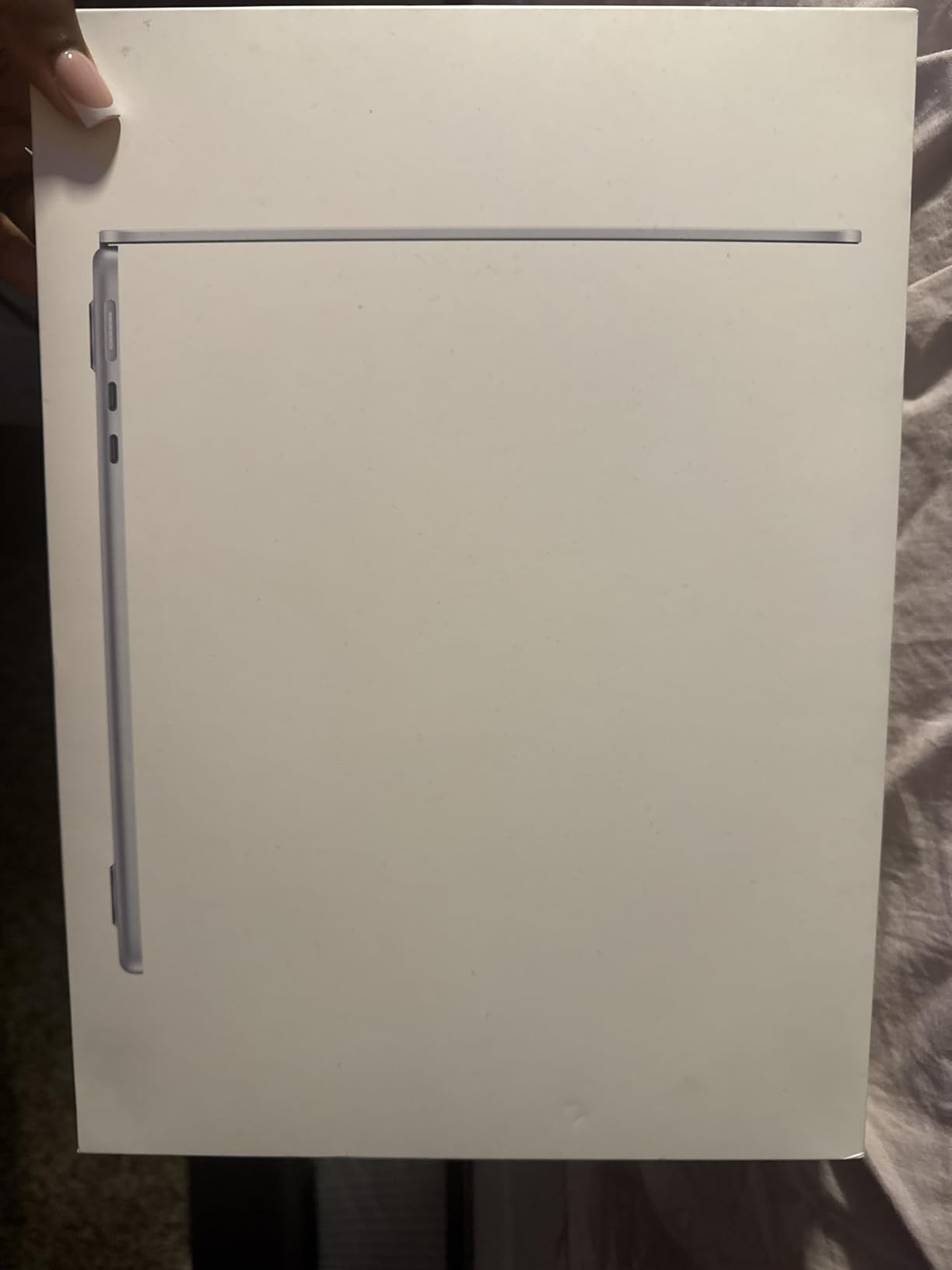 Apple 2025 MacBook Air with Apple M4 Chip, 13-inch, 16GB Unified Memory, 256GB SSD Storage, Sky Blue (Renewed) customer photo 2