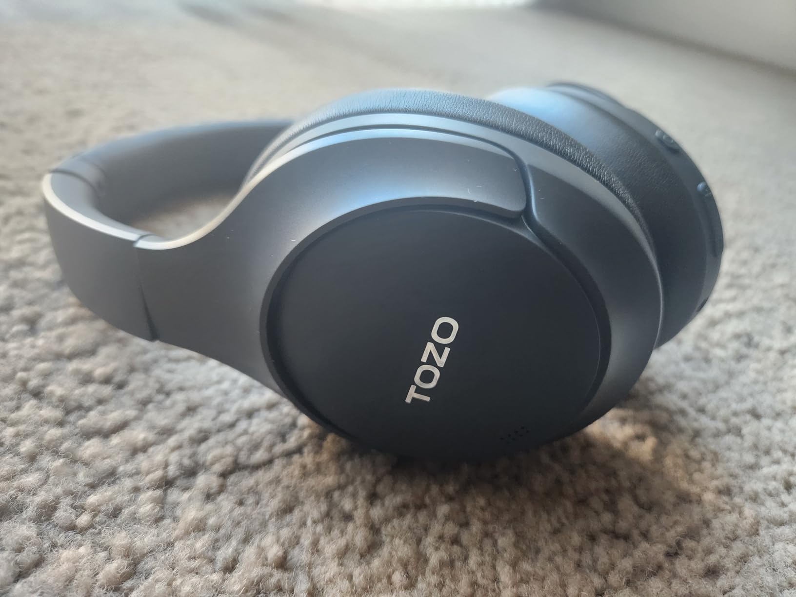 TOZO HT3 Hybrid Noise Cancelling Wireless Headphones, 90H Over Ear Headset customer photo 1