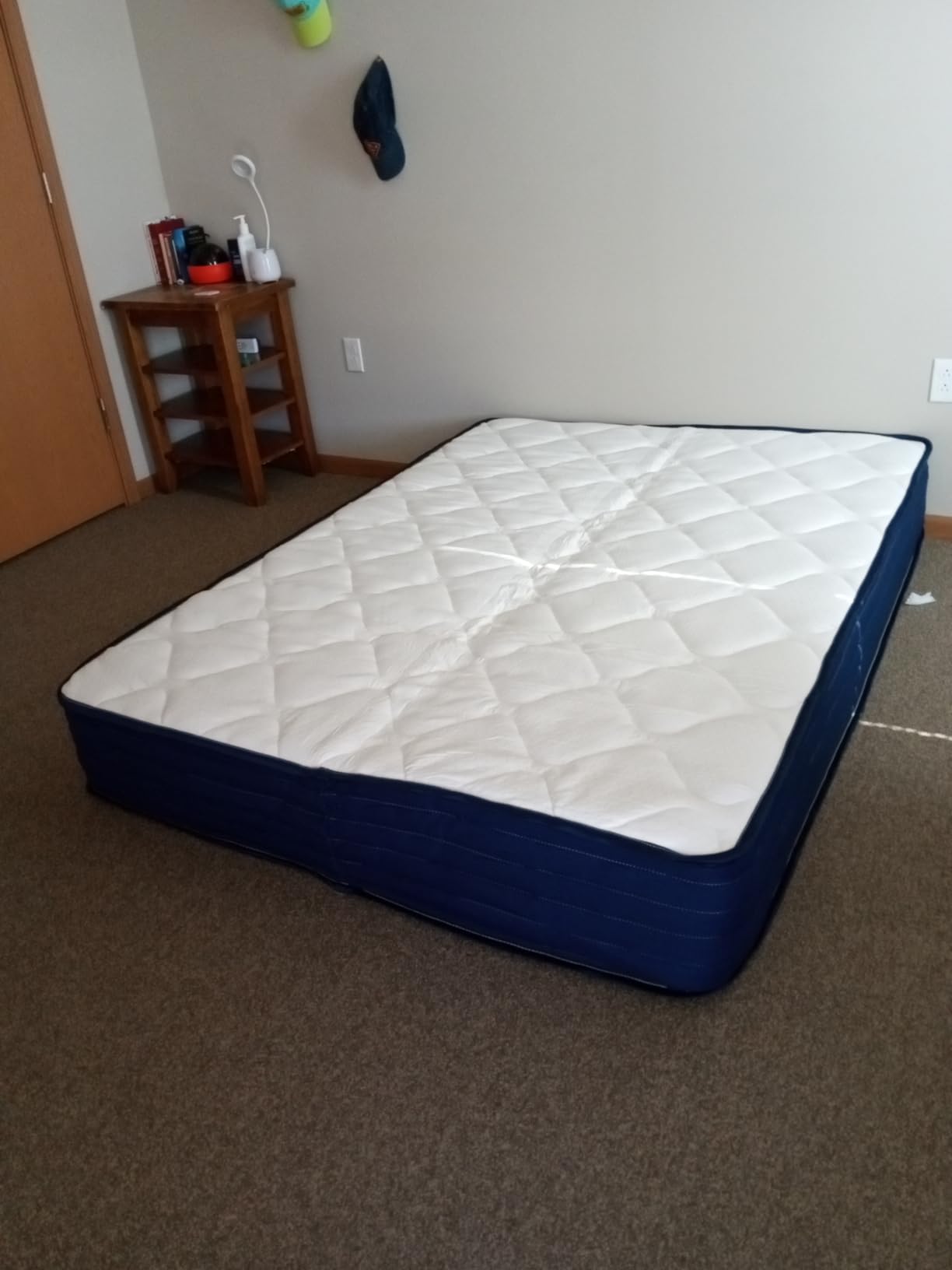 Queen Mattress, 12 Inch Queen Size Mattresses in a Box, Mattress Queen Size, Pocket Spring & Memory Foam, Medium, Motion Isolation, CertiPUR-US Certified customer photo 1