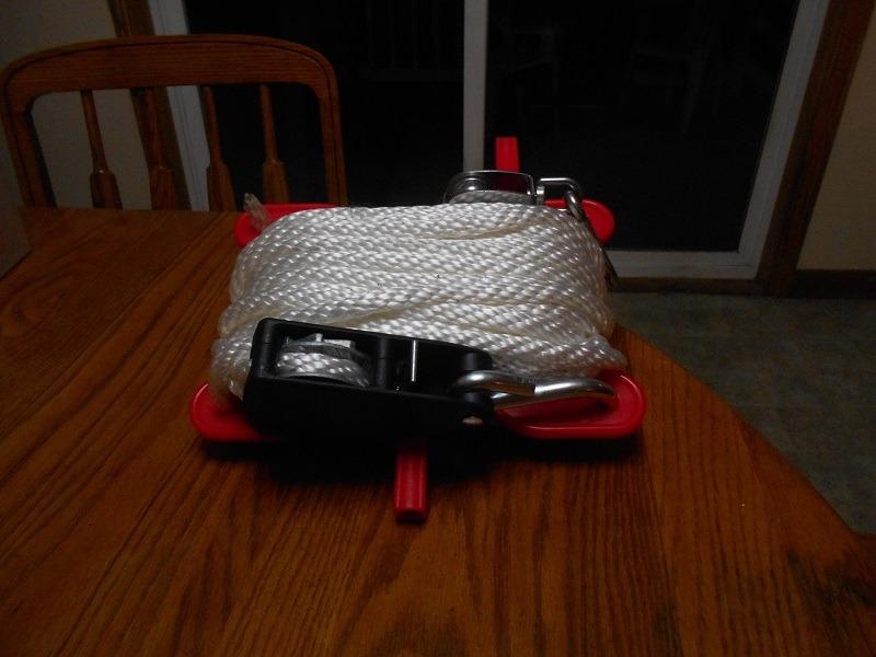 Airhead Floating Line Winder Red Designed for Anchor Lines, Mooring Lines, Ski ropes, Tube Robes & More Up to 150 Ft. High Impact Polypropylene customer photo 2
