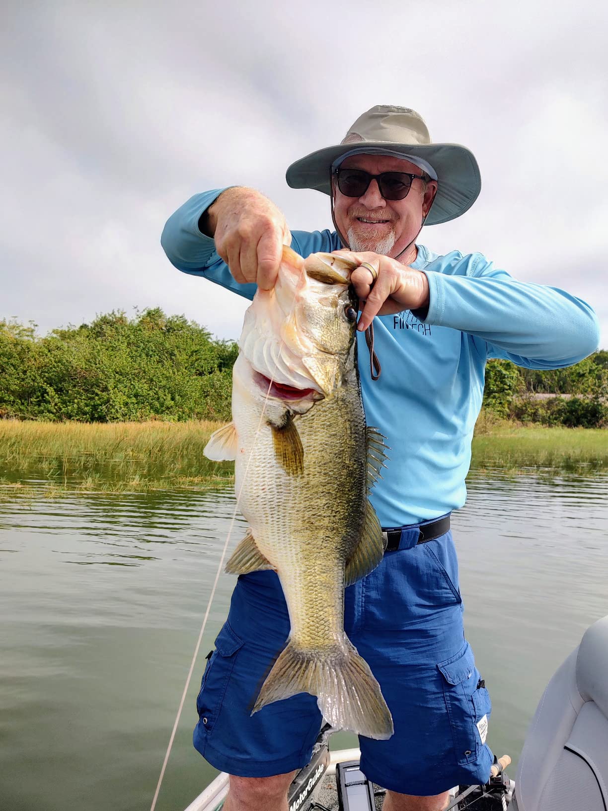 Camco TRAC Outdoors Fishing Barometer | Features an Adjustable Pressure Change Indicator with Reference Marker & Color-Coded Dial | Easily Calibrates to Local Barometric Pressure (69200) customer photo 1