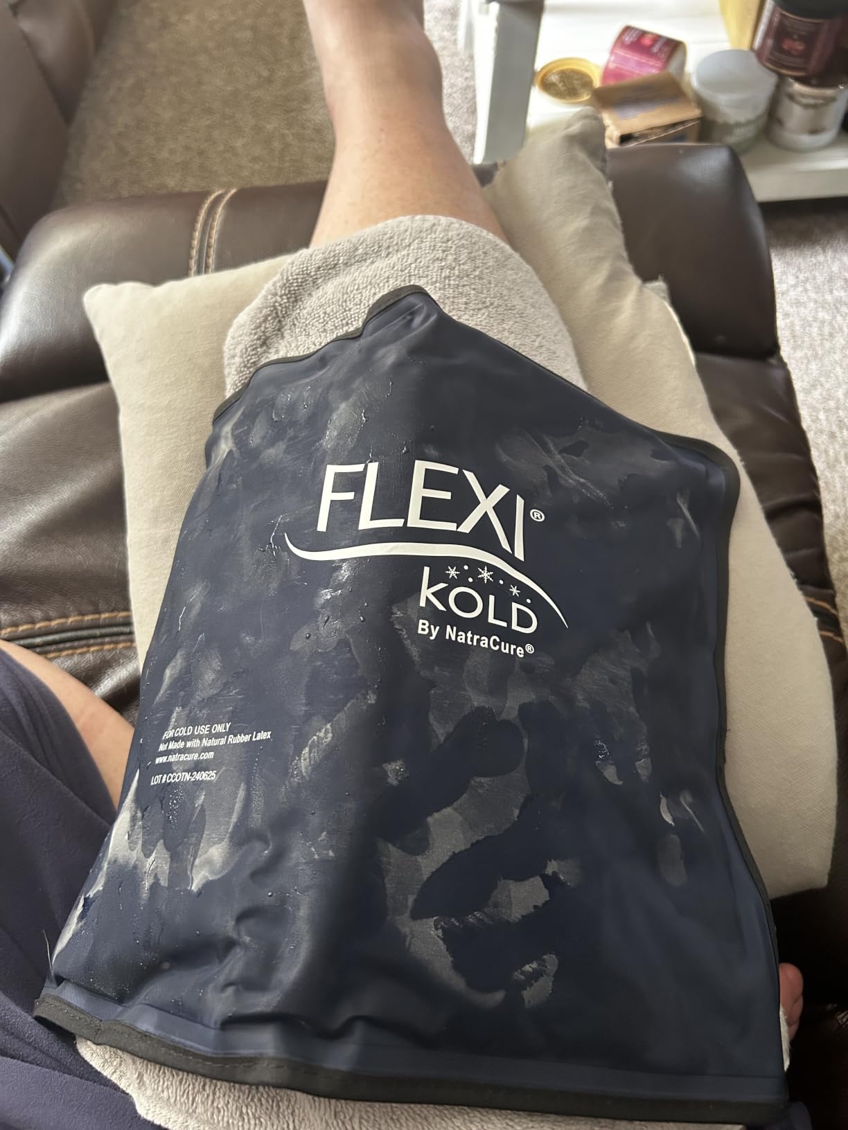 FlexiKold Gel Soft Flexible Ice Packs for Injuries - Reusable Freezer Cold Pack, Cold Compress & Cooling Gel Pad for Face, Shoulder, Hip, Leg, Arm, Ankle & Foot Injury - Medium - 7.5