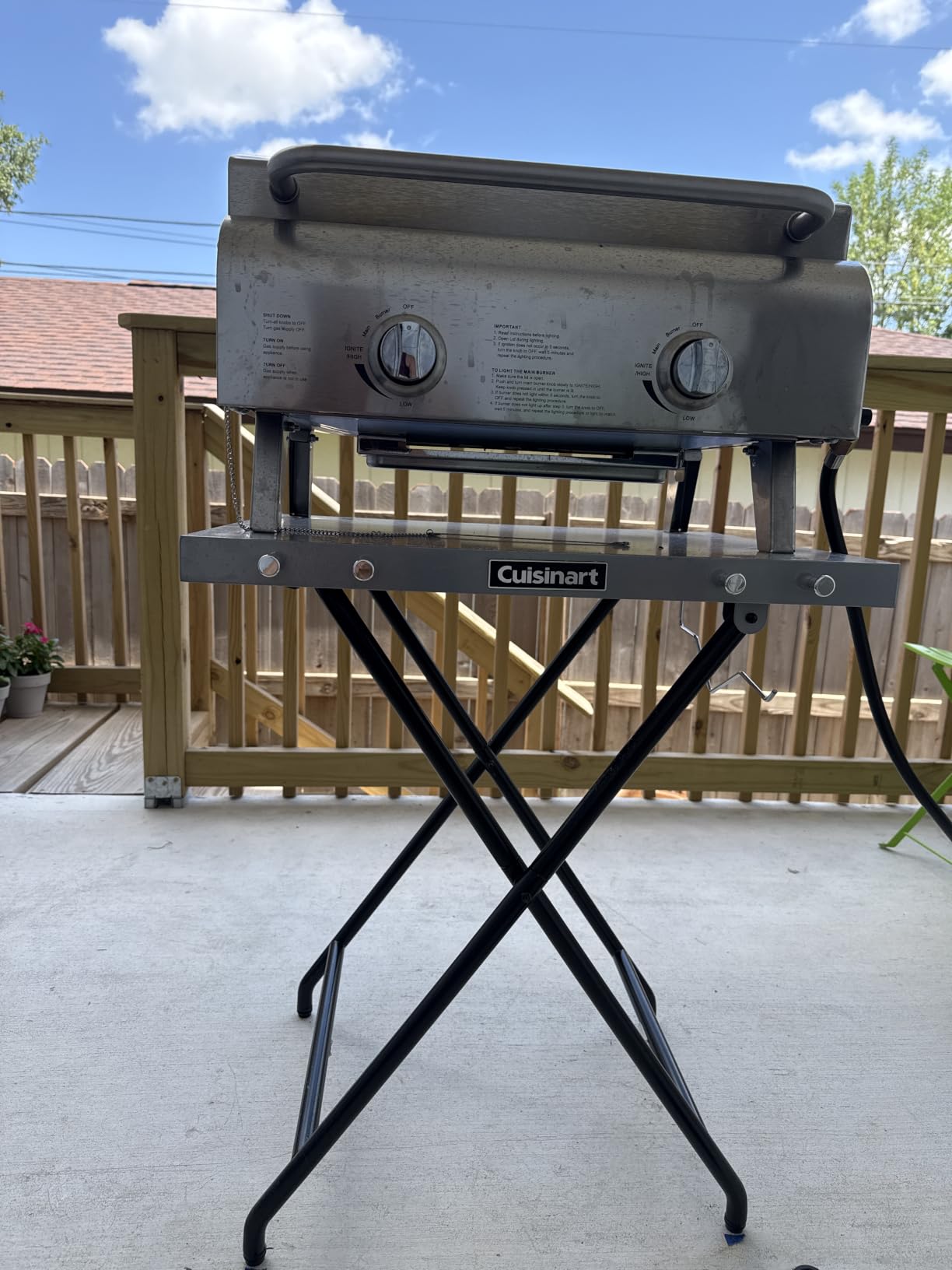 Cuisinart Chef's Style Tabletop Portable Propane Grill, 20,000 BTU Stainless Steel 2-Burner Outdoor Gas Grill for Camping, Tailgates, BBQ, Hassle-Free Setup, Twist-Start Ignition, CGG-306 customer photo 1