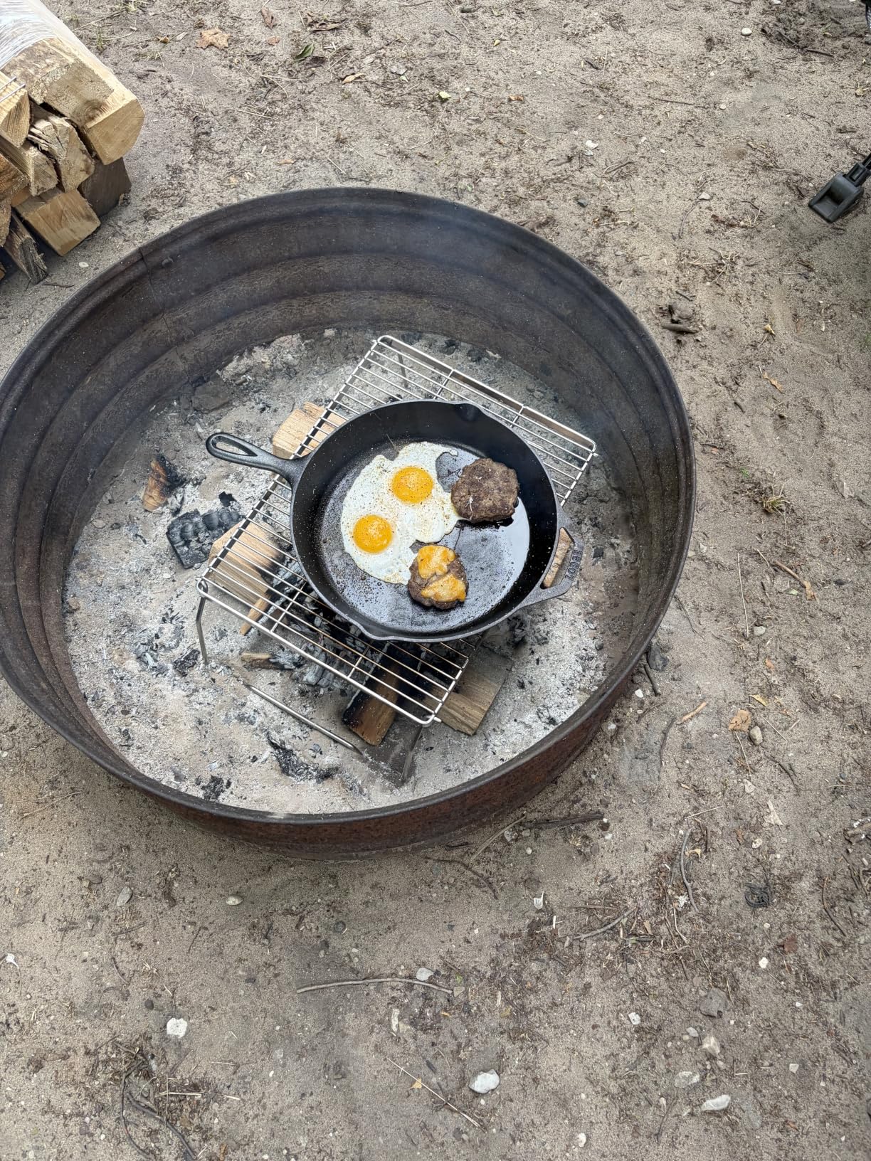 Lodge Seasoned Cast Iron Skillet 12 Inches - Quality Frying Pan for the Stove, Oven, Grill & Campfire - Includes Silicone Hot Handle Holder - Non-Toxic, Nonstick & Long-Lasting customer photo 2