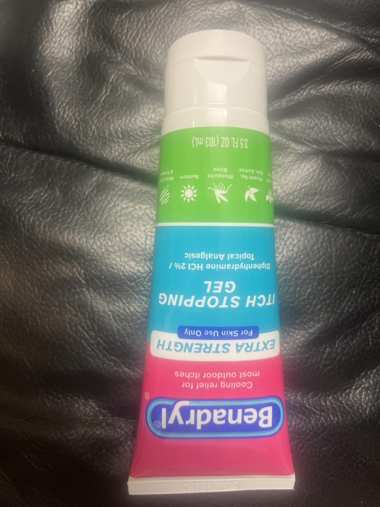 Benadryl Itch Relief Gel Extra Strength, 2% Diphenhydramine HCl, 3.5 fl. Oz customer photo 2