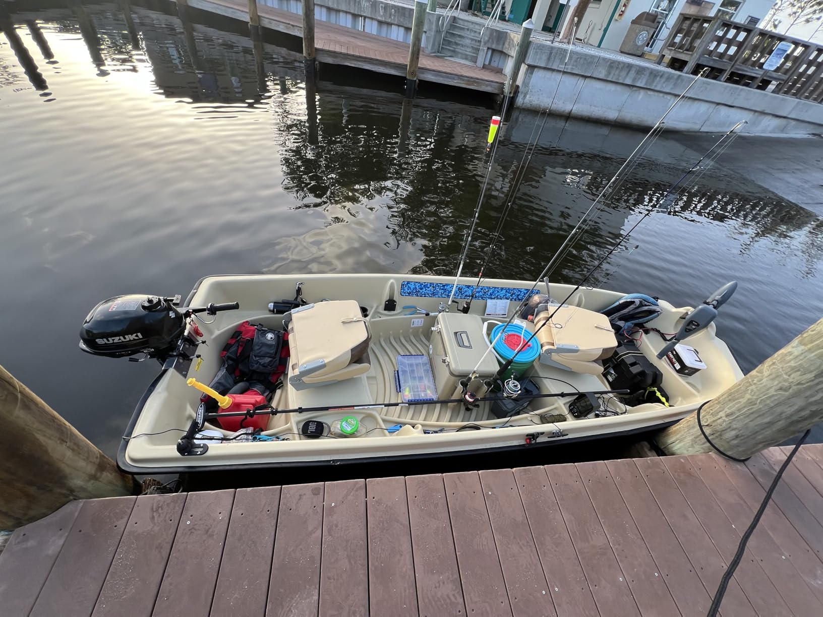 Engel UC30 Leak-Proof, Air Tight, Fishing Drybox Cooler with Built-in Fishing Rod Holders customer photo 2