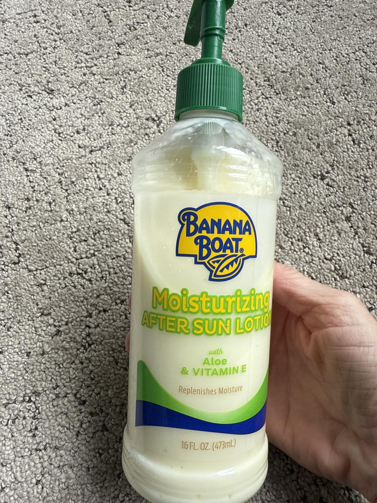Banana Boat Moisturizing After Sun Lotion with Aloe, 16 Fl Oz customer photo 2