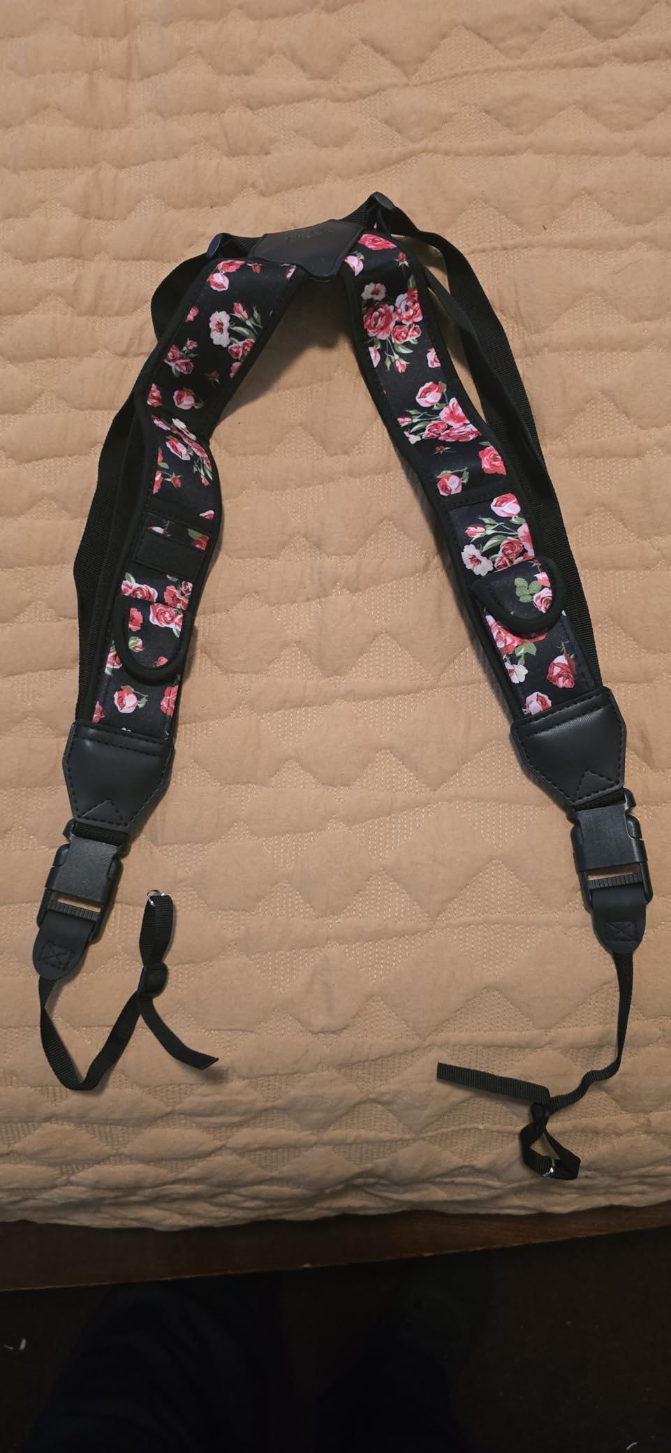 USA Gear DSLR Camera Strap Chest Harness with Quick Release Buckles, Black Neoprene Pattern customer photo 1