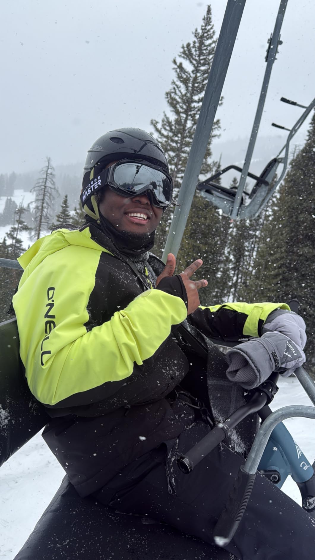 OutdoorMaster OTG Ski Goggles, Snowboard Goggles for Men, Women & Youth | Over Glasses Ski Goggles with Anti-fog UV400 Protection, Helmet Compatibility, and a Soft TPU Frame for Snow Sports. customer photo 2