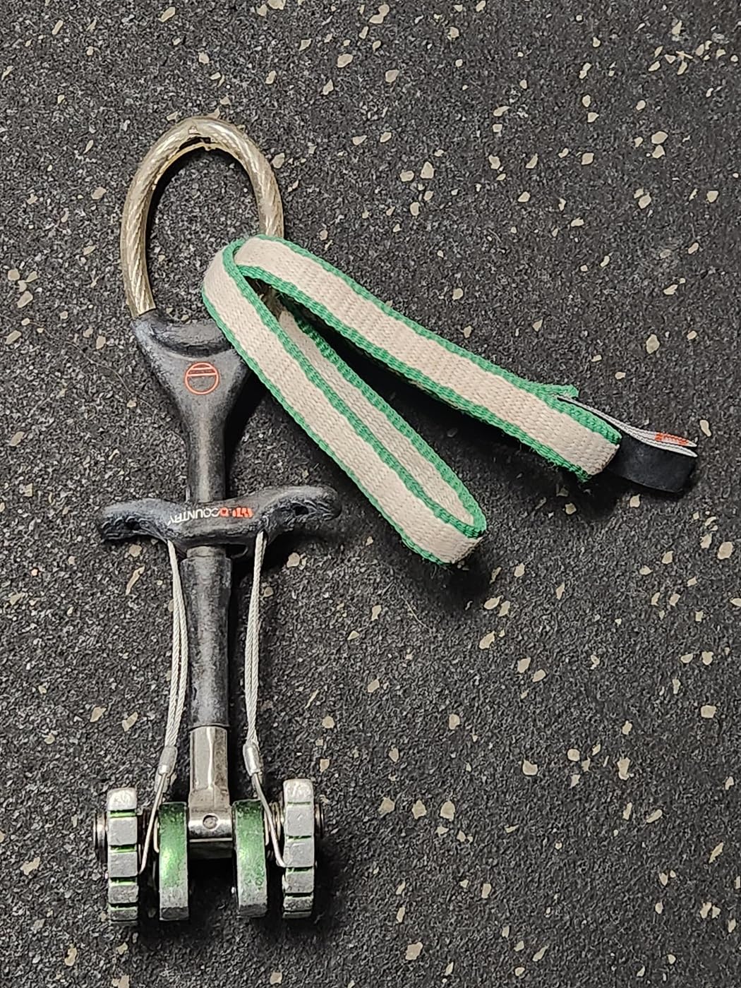 Friend Rock Climbing Cams | Lightweight, Double-Axle, Active Protection for Trad & Alpine Climbing customer photo 2