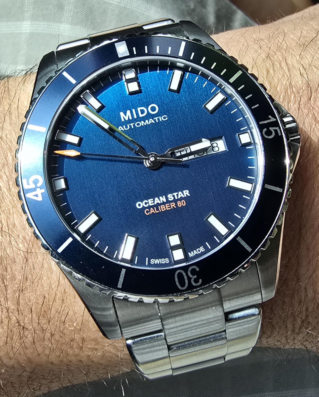 Mido Ocean Star 200 - Swiss Automatic Watch for Men - Stainless Steel Case - Day/Date Calendar - Rotating Bezel - 200m Water Resistance customer photo 1