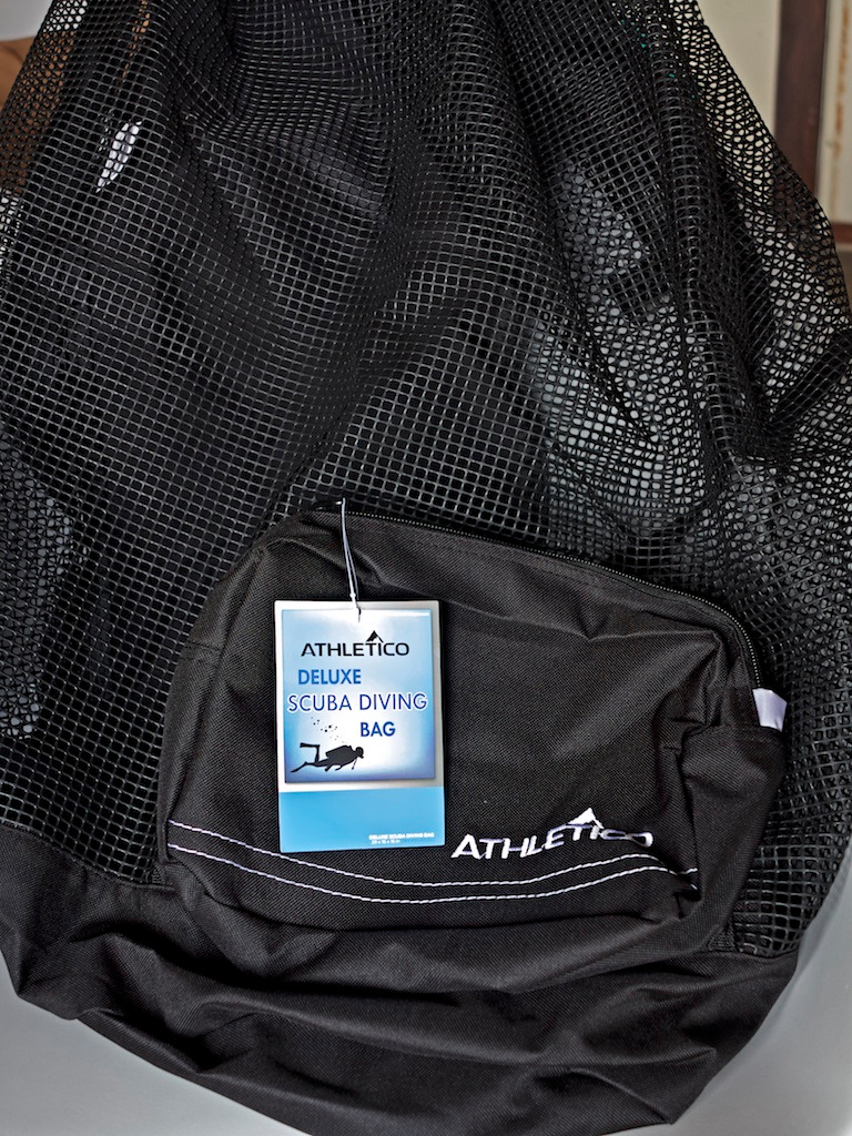 Athletico Scuba Diving Bag - XL Mesh Travel Backpack for Scuba Diving and Snorkeling Gear & Equipment - Dry Bag Holds Mask, Fins, Snorkel, and More customer photo 1