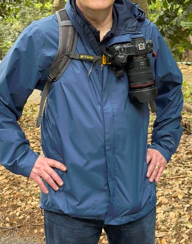 Peak Design Capture Camera Clip V3, Black with Plate, Holds DSLR, Compact and Point and Shoot Bodies, Secure, Stable and Accessible, Attaches to Straps and Belts, Quick Release customer photo 1