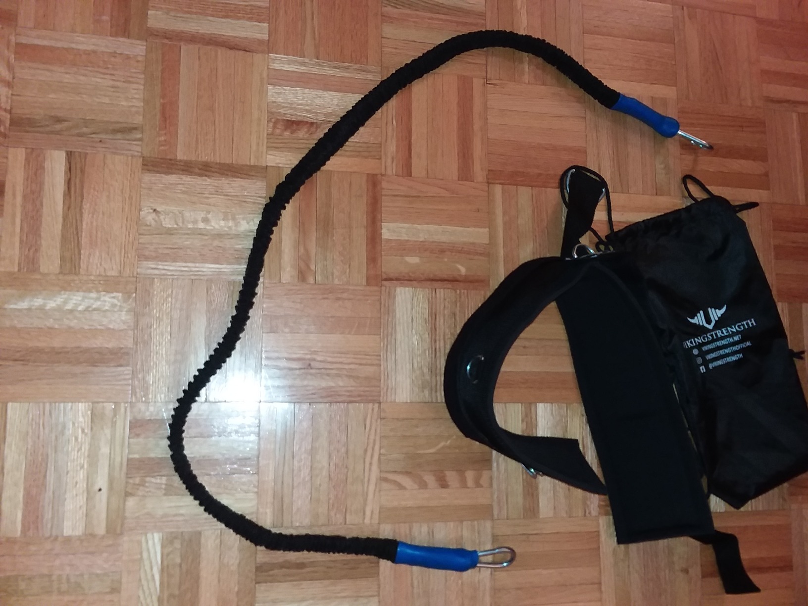 360 Resistance Running Training Bungee Band (Waist) for Speed, Fitness Agility, Speed Strength - Gym Equipment for Football, Basketball, Solo or Partner + V-Strength Workout App customer photo 2