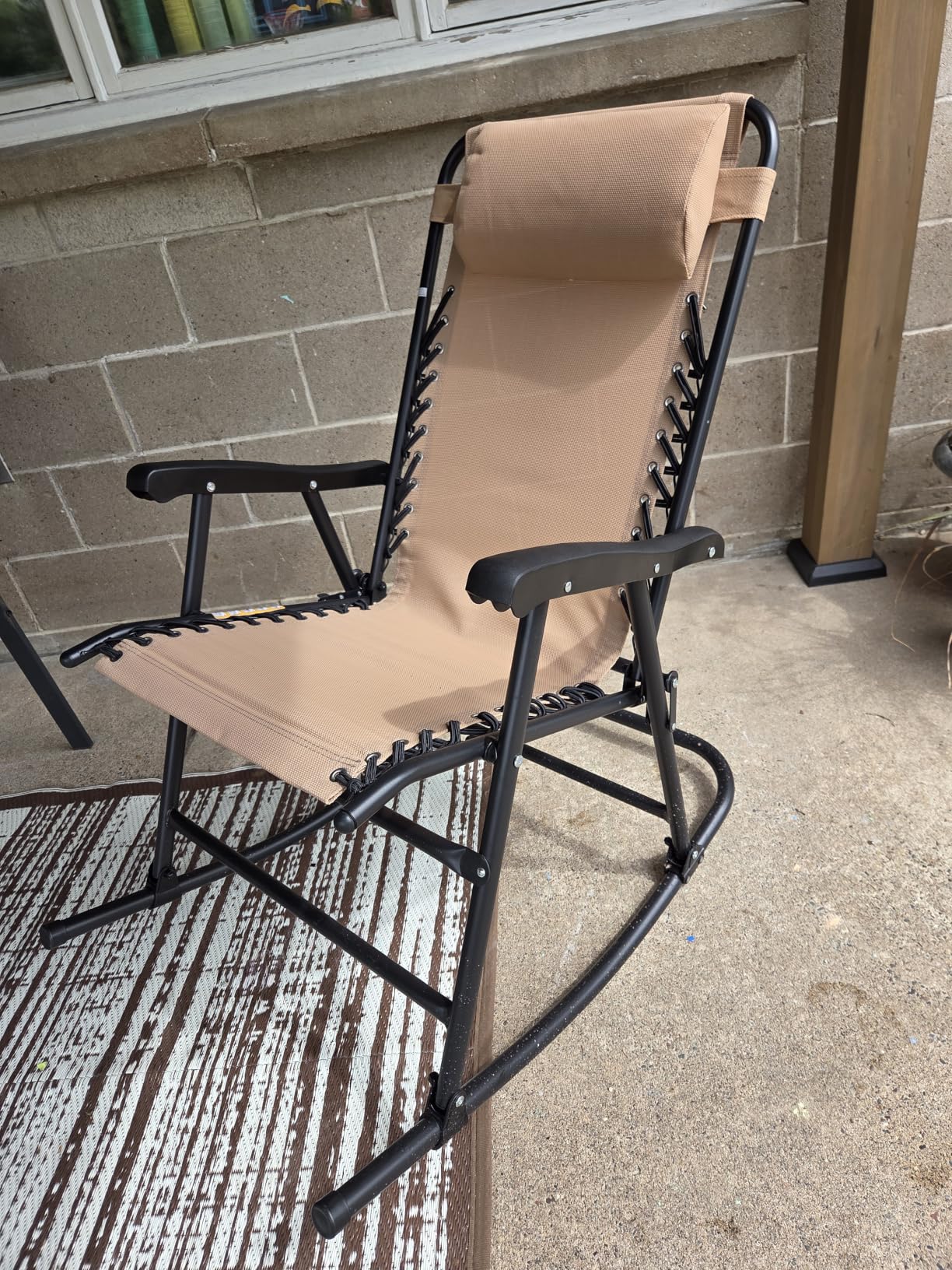 Amazon Basics Outdoor Portable Folding Rocking Chair with Headrest, Ergonomic Design, Weather-resistant Patio Reclining Lounge Chair for Porch, Beige customer photo 1
