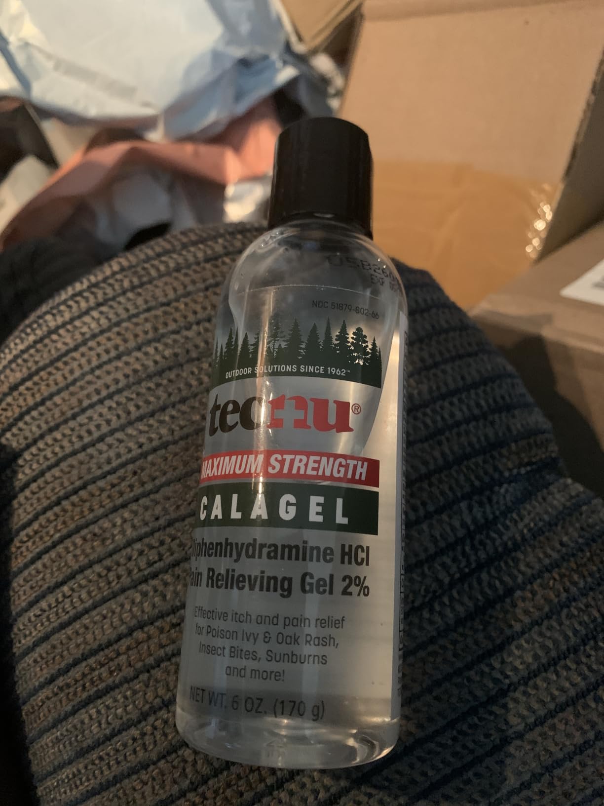 Tecnu Calagel Anti-Itch Gel, Maximum Strength for Poison Ivy, Rashes, Bug Bites, Stings and Minor Burns, 6 oz customer photo 2