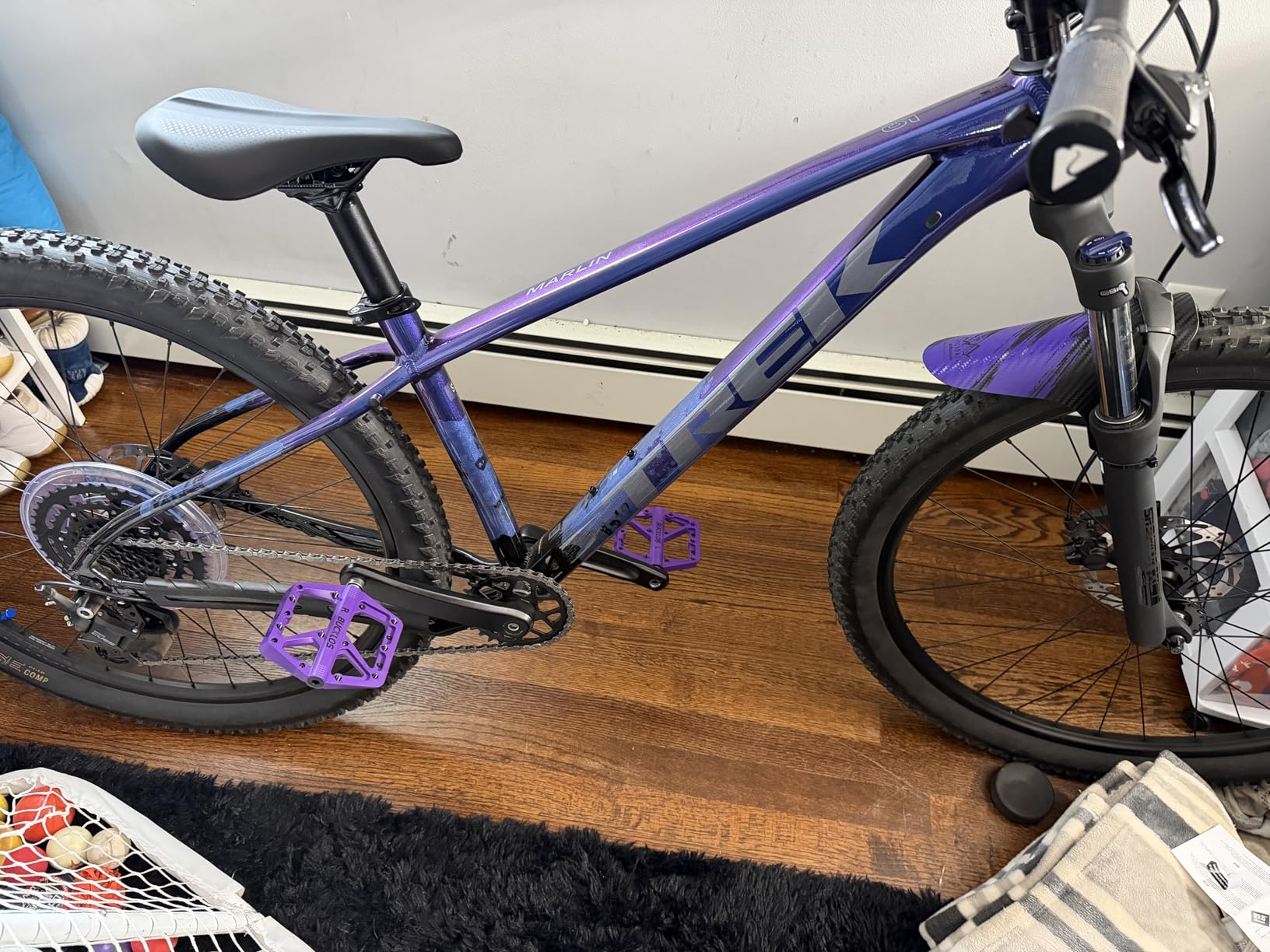 Bike Fender, Adjustable MTB Mud Guard, Front and Rear Compatible Mudguards, Easy to Install, Fits 26