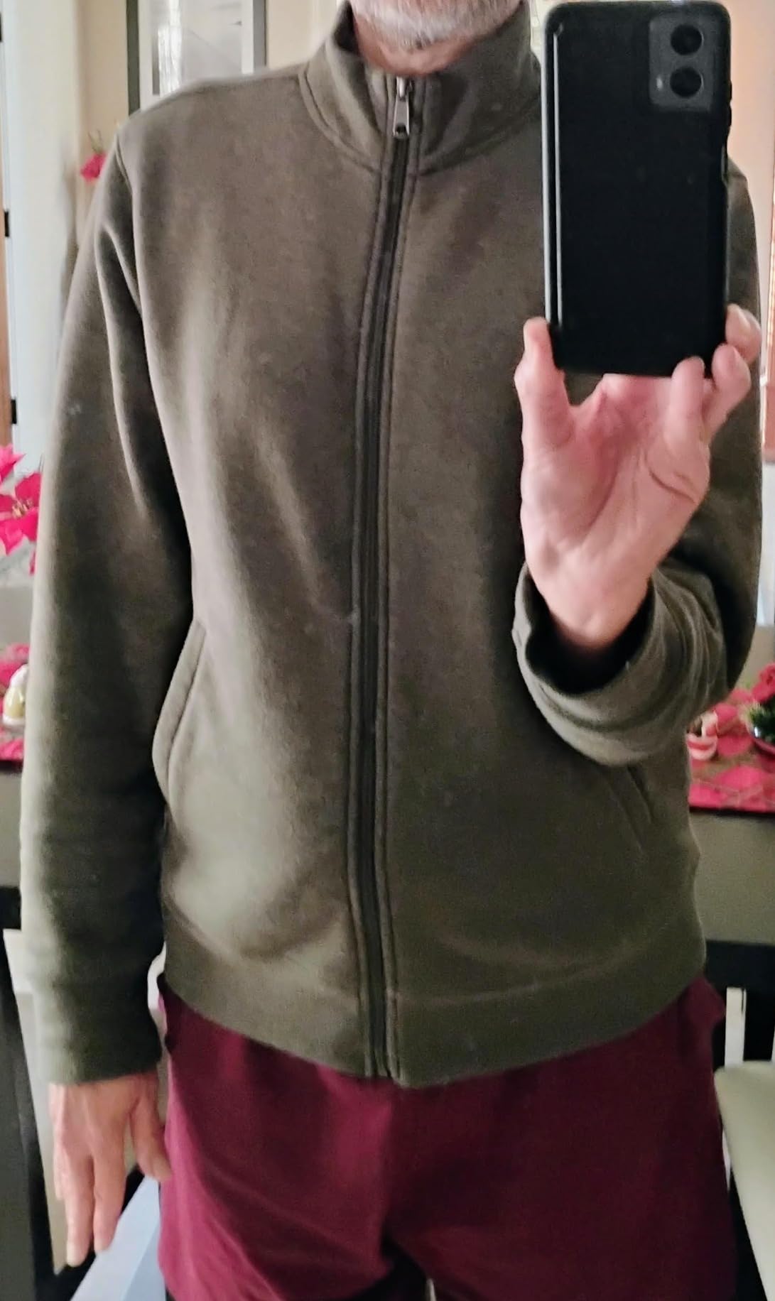 Amazon Essentials Men's Standard Full-Zip Fleece Mock Neck Sweatshirt customer photo 2