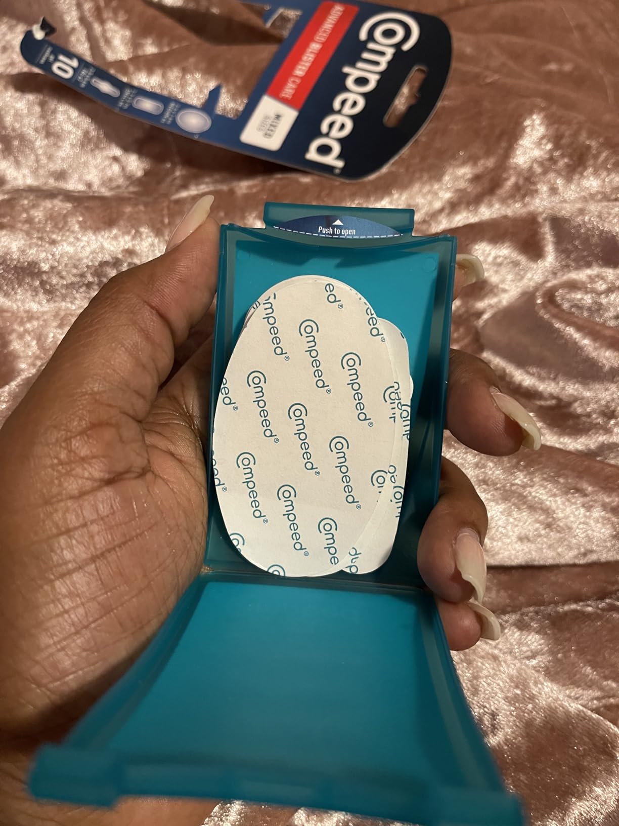 Compeed Advanced Blister Care Pads, Hydrocolloid Gel Cushions for Instant Pain Relief and Faster Healing, Mixed Sizes, 10 Count (2 Packs) customer photo 2