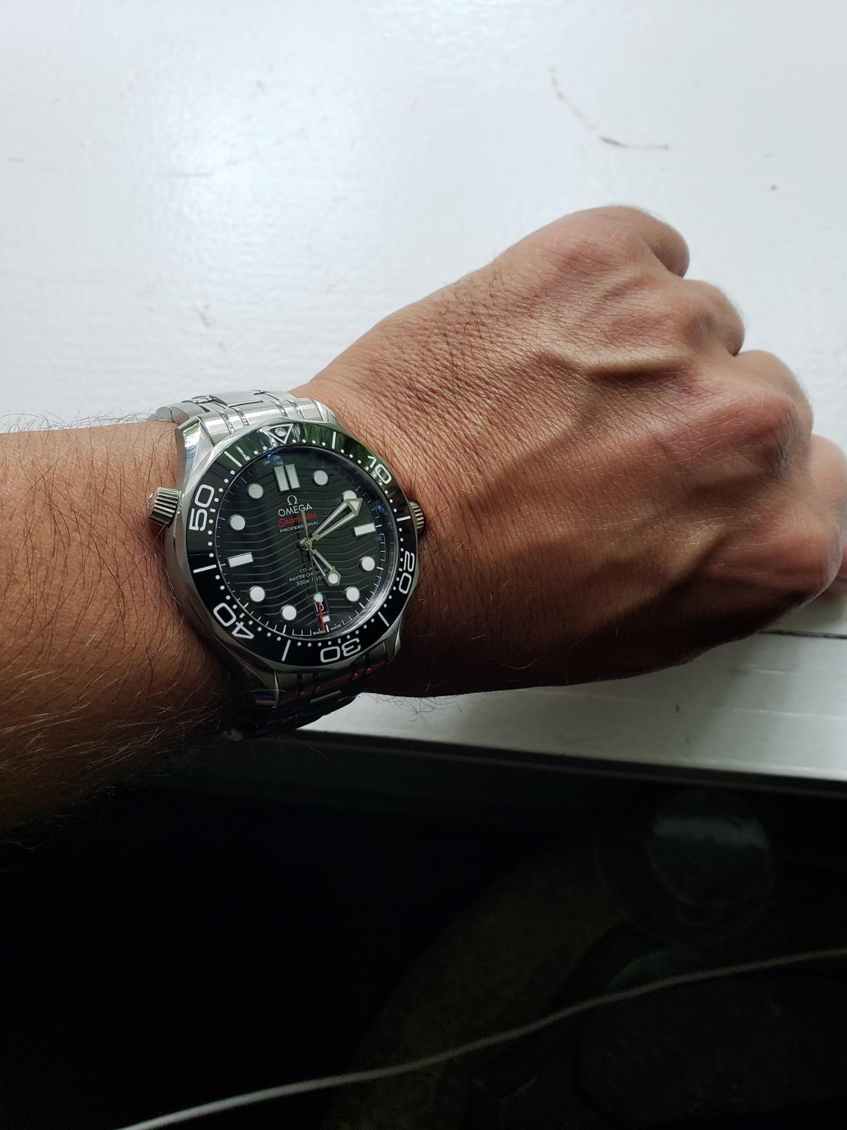 Omega Seamaster Automatic Chronometer Black Dial Men's Watch 210.30.42.20.01.001 customer photo 1