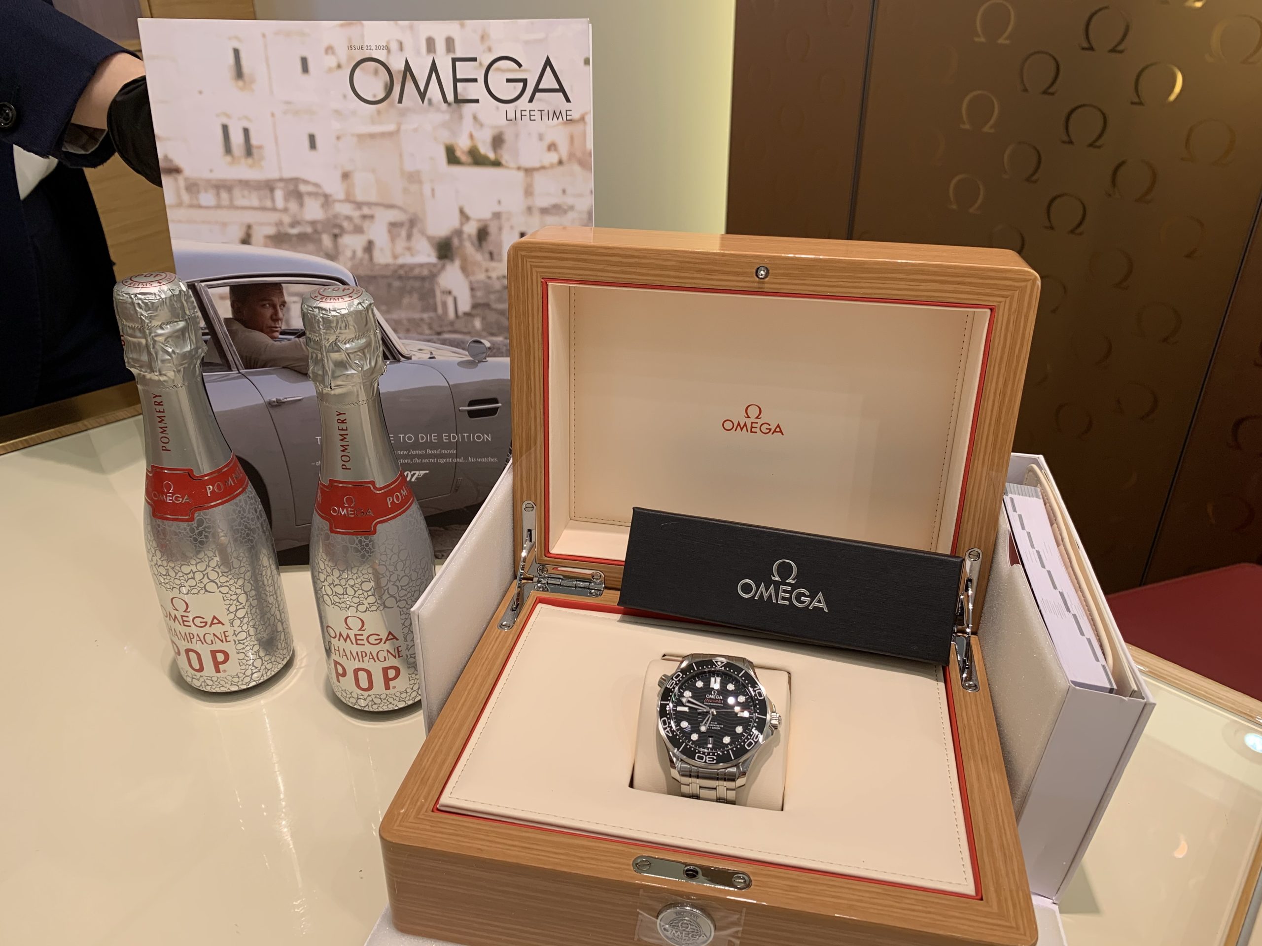 Omega Seamaster Automatic Chronometer Black Dial Men's Watch 210.30.42.20.01.001 customer photo 2