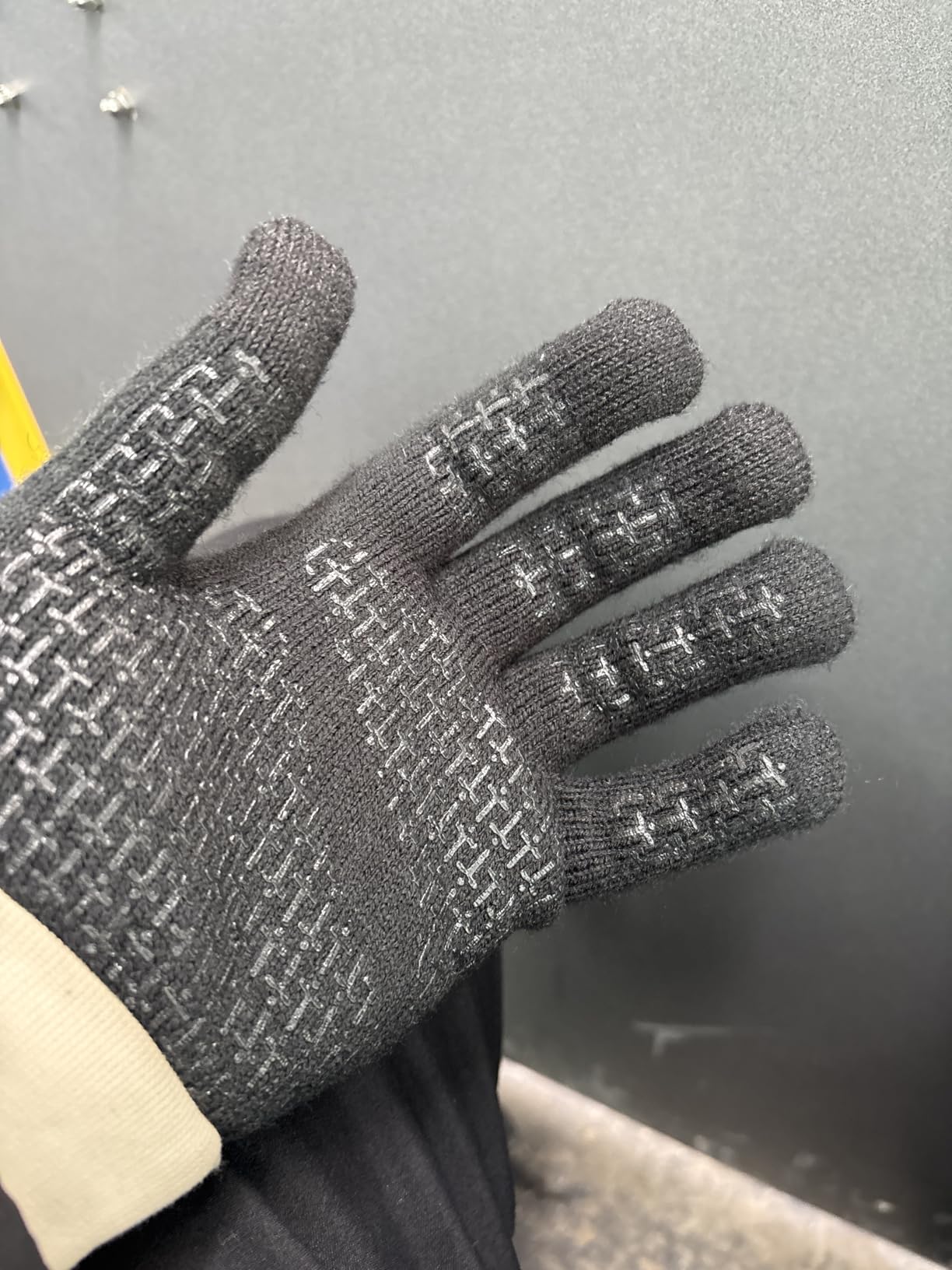 Merino Wool Winter Gloves for Men Women, Cold Weather Warm Touchscreen Unisex, Non-slip, Knit Elastic Cuff customer photo 1