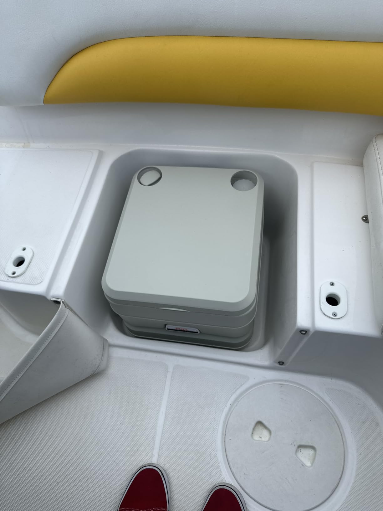 SEAFLO Premium Camping Portable Toilet - 5.8 Gallon Waste 3.43 Gall Fresh Tank (100 Flushes), 440 lbs Max Weight, Level Indicator, Sealed Waste Tank for RV, Boat, Elderly, Off-Grid, 4-Year Warranty customer photo 1