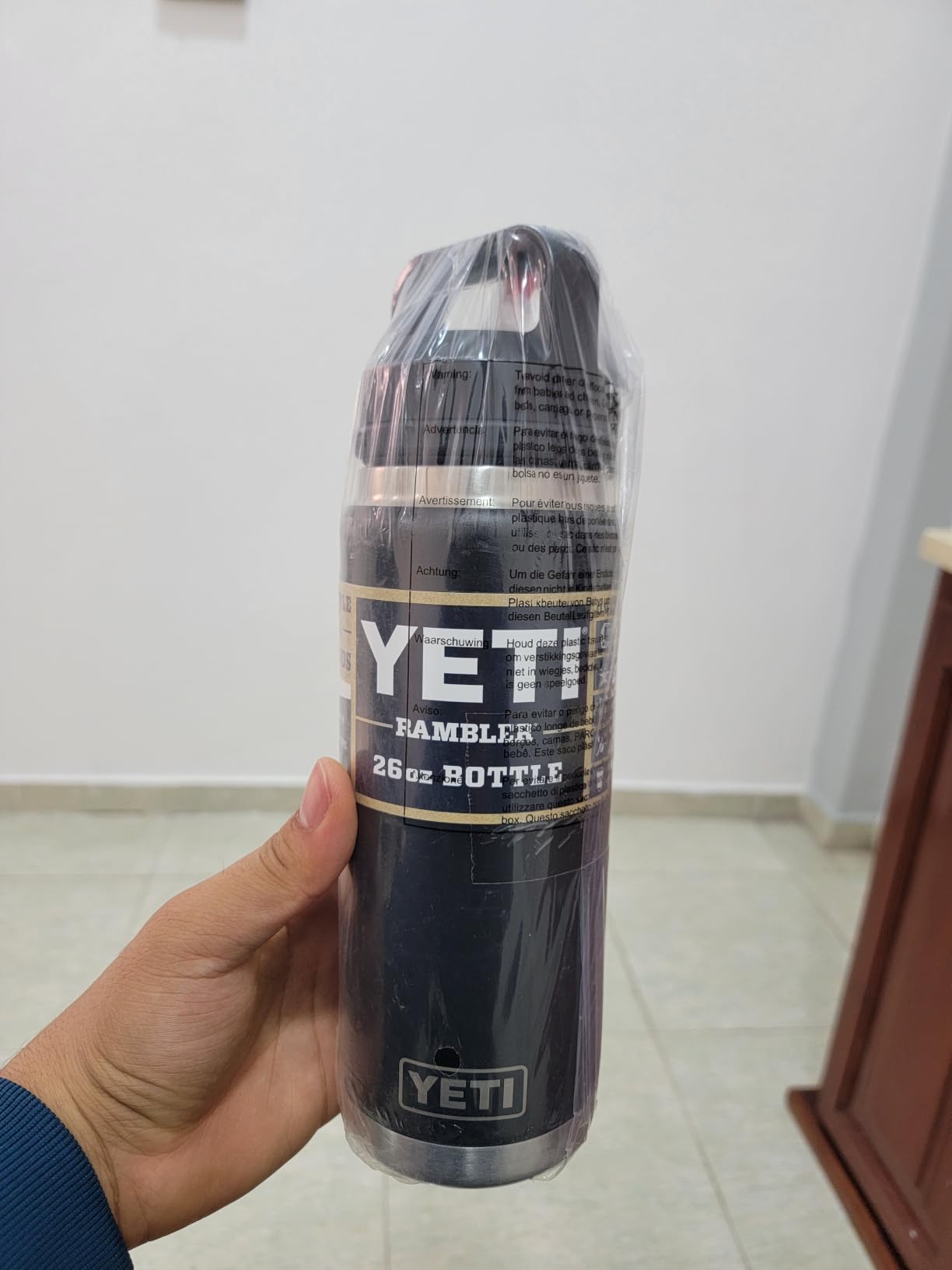 YETI Rambler 26 oz Bottle, Vacuum Insulated, Stainless Steel with Chug Cap, Stainless customer photo 1