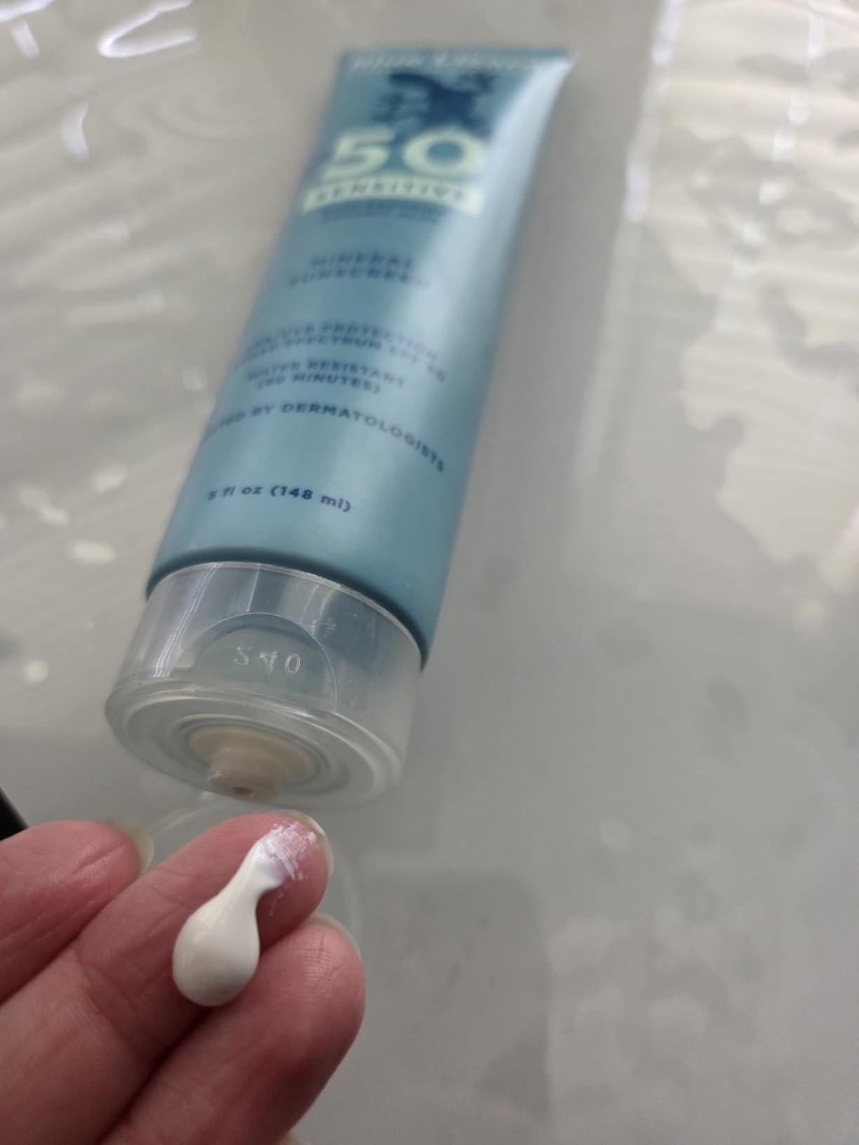 Blue Lizard Sensitive Mineral SPF 50 Sunscreen Lotion, 100% Mineral Sunscreen, UVA/UVB Protection, Infused with organic Aloe Vera, Soothes and Hydrates, 5 fl oz customer photo 1