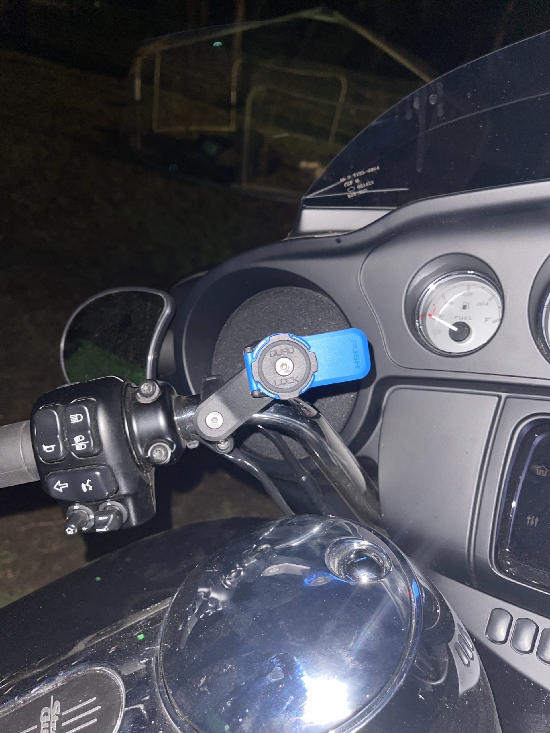 Quad Lock Motorcycle Handlebar Phone Mount for iPhone, Galaxy Pixel and Universal Adapters customer photo 1
