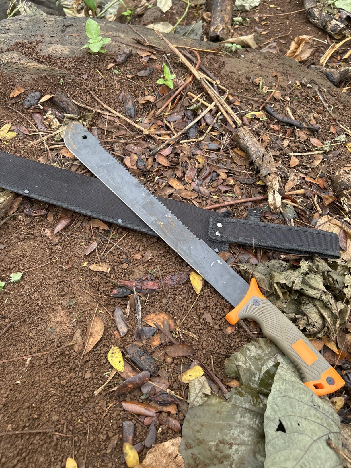 Machete with Saw 25