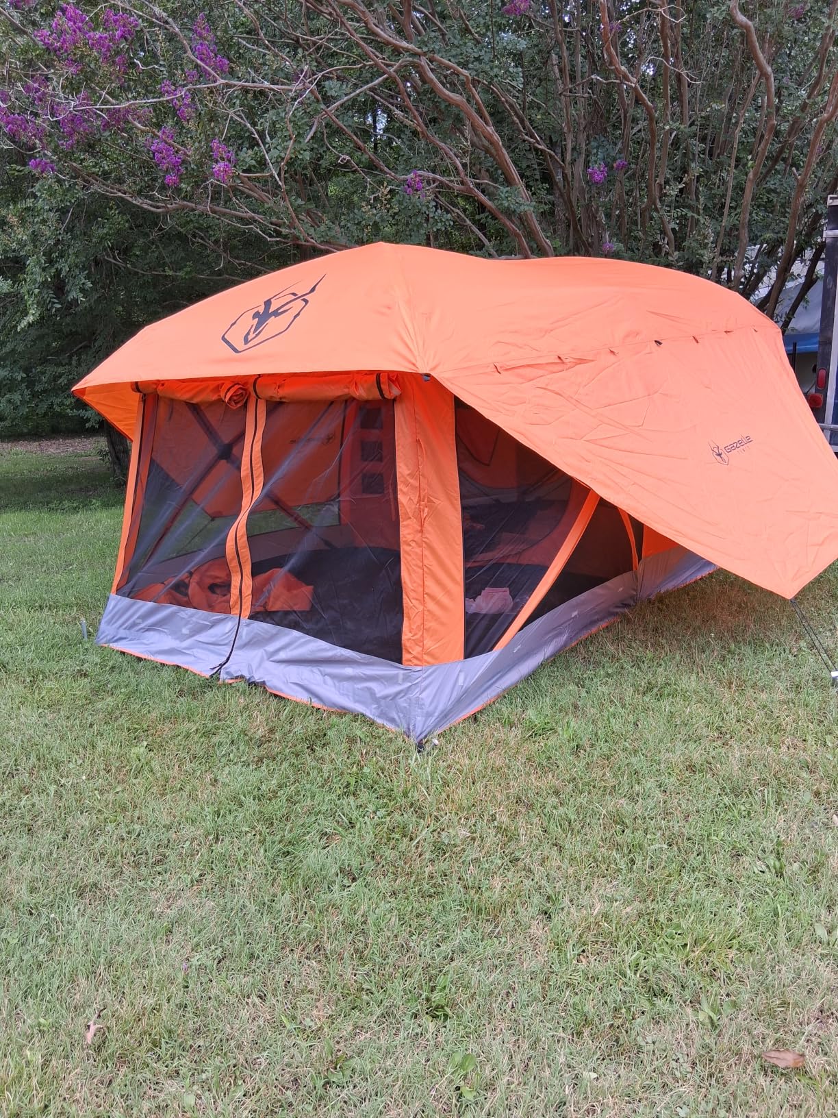 Gazelle T4 Plus Extra Large 4 to 8 Person Portable Pop Up Outdoor Shelter Camping Hub Tent with Rain Fly & Extended Screened in Sun Room, Orange customer photo 1