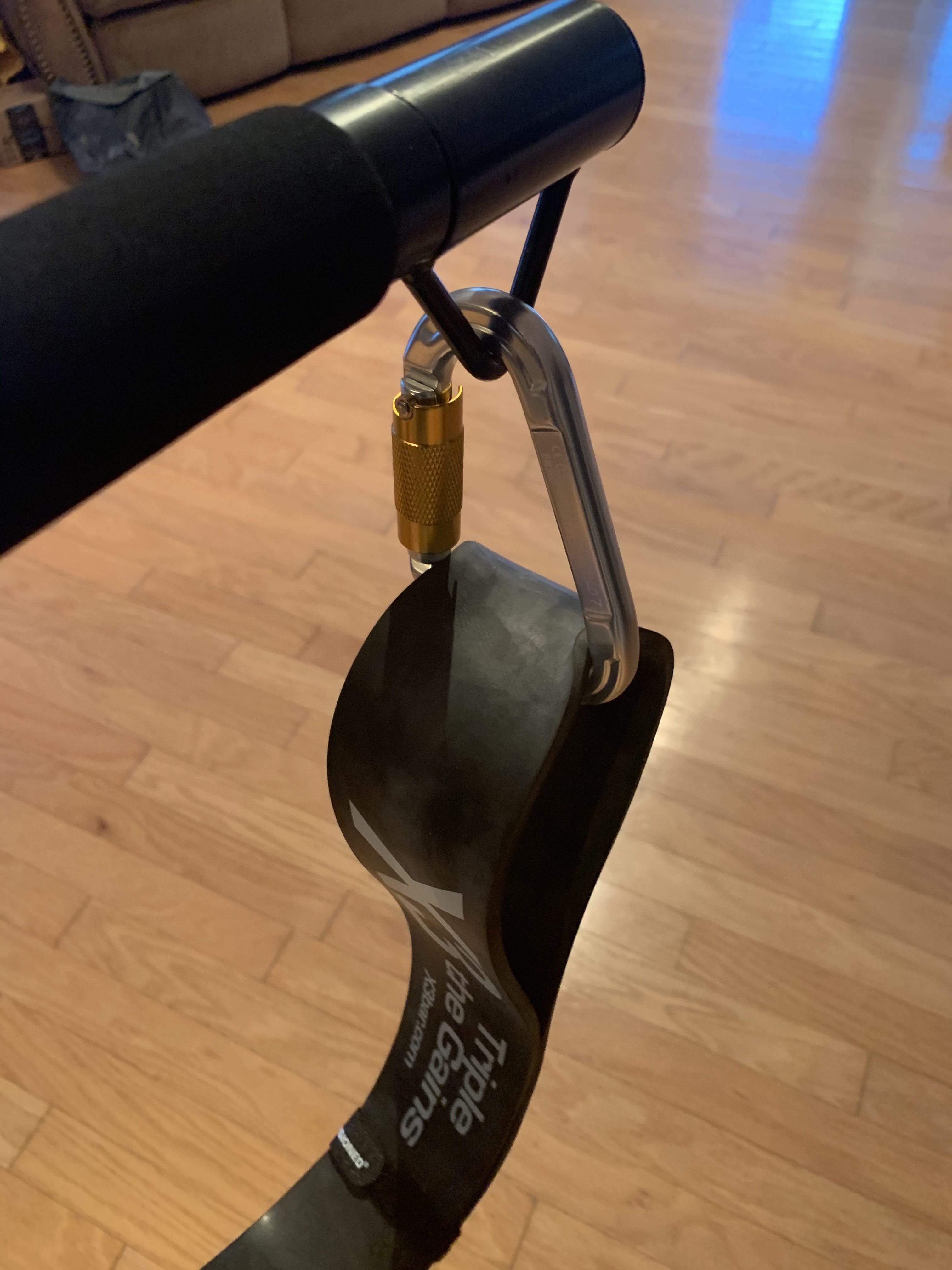 Auto Locking Rock Climbing Carabiner Clips, Professional 25KN (5620 lbs) Heavy Duty Caribeaners for Rappelling Swing Rescue & Gym etc, Large D-Shaped Carabiners customer photo 2