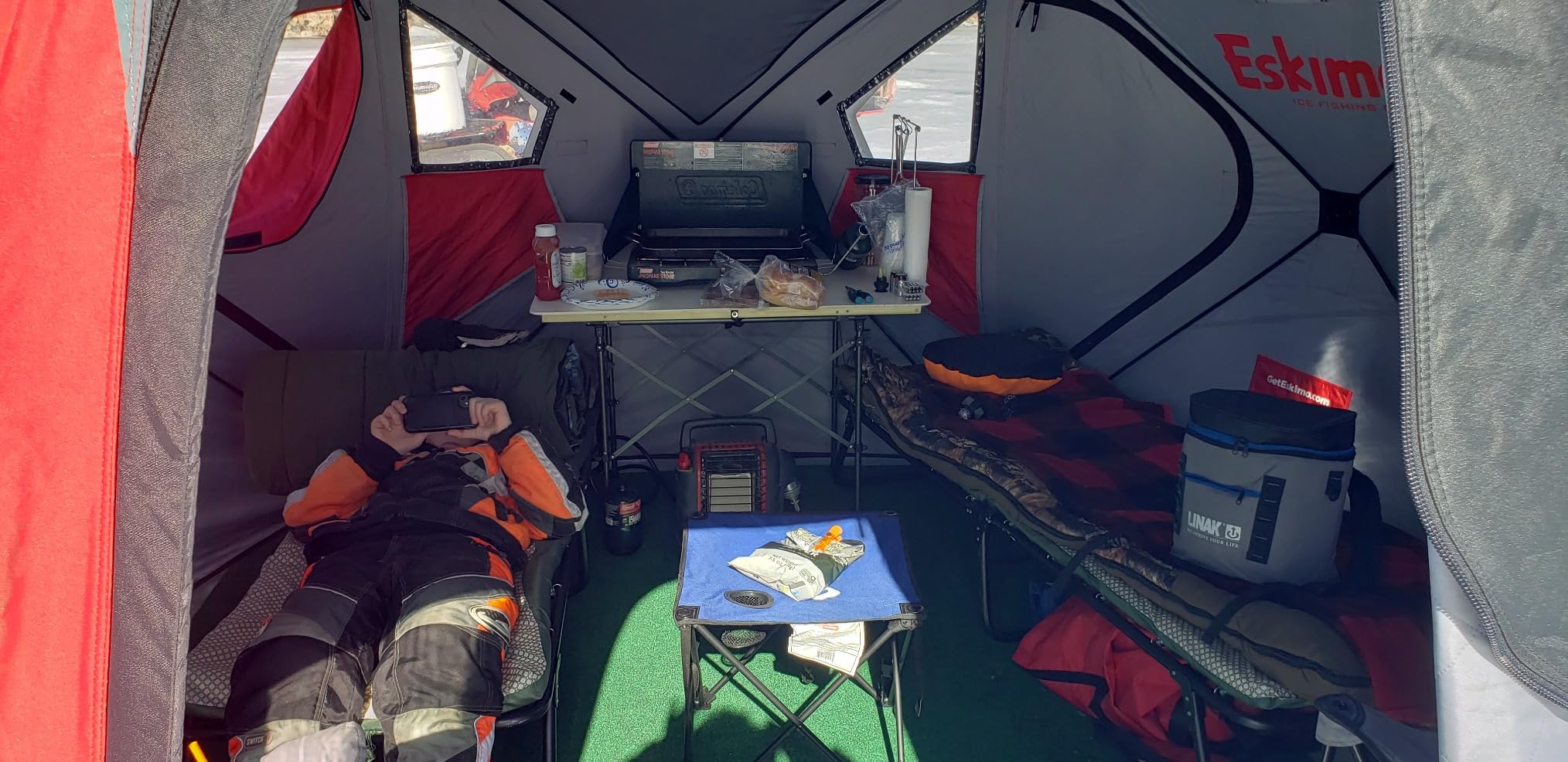 Eskimo Outbreak Portable Pop-Up Ice Fishing Shelter, Stormshield Insulated Fabric, No Trip Door, Durable Hub Design, Deluxe Tie Downs customer photo 1