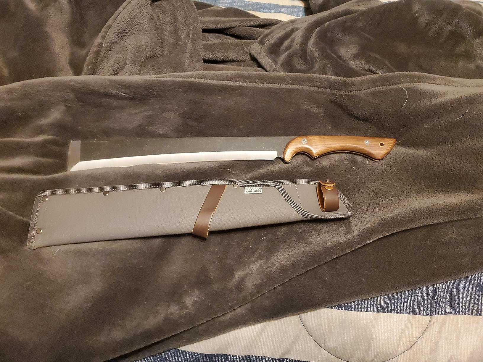 Barebones Japanese NATA Tool - Full Tang Machete for Yard Work - Balanced for Controlled Chopping & Cutting - Hunting Machete Knife with Sheath - Hardwood Walnut Handle - Stainless Steel Blade customer photo 2