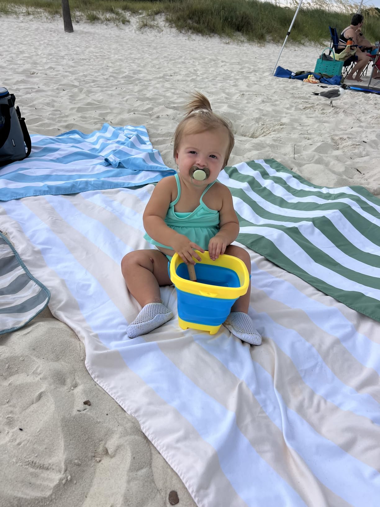 Dock & Bay Beach Towel - Quick Dry, Sand Free - Compact, Lightweight - 100% Recycled customer photo 2